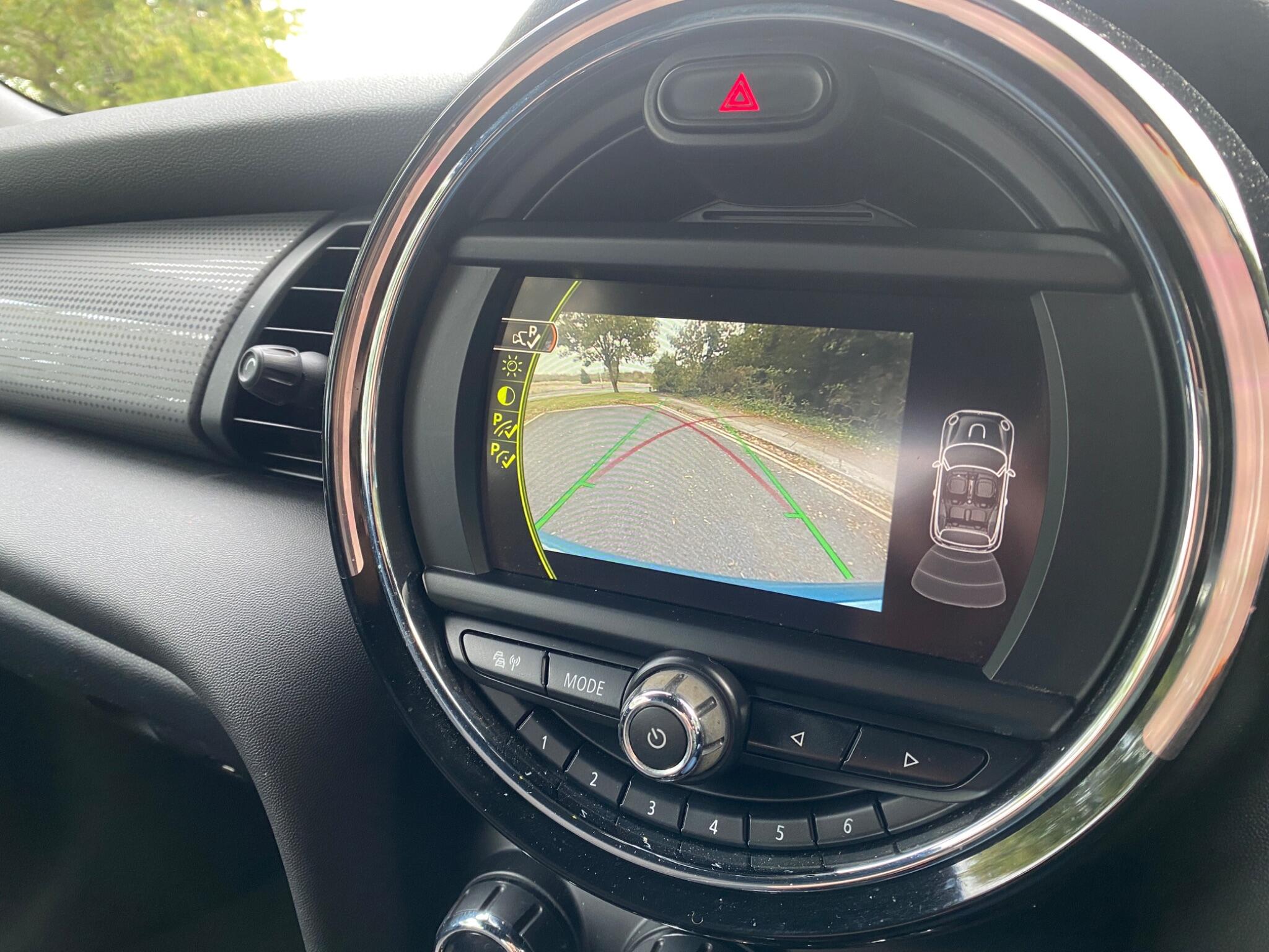 MINI Convertible 1.5 Cooper Euro 6 (s/s) 2dr