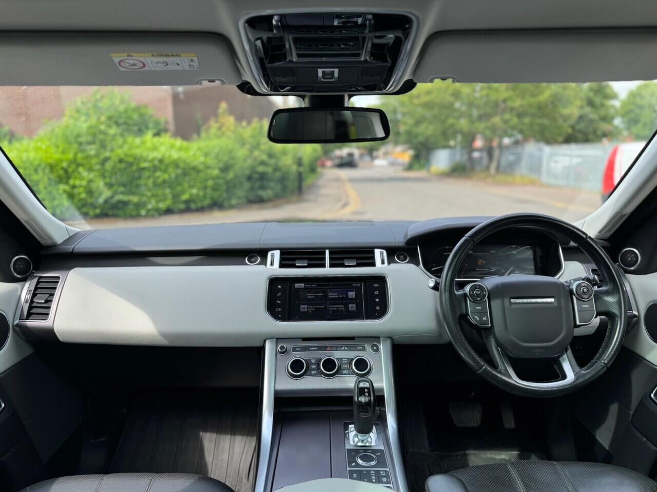 Land Rover Range Rover Sport view 8