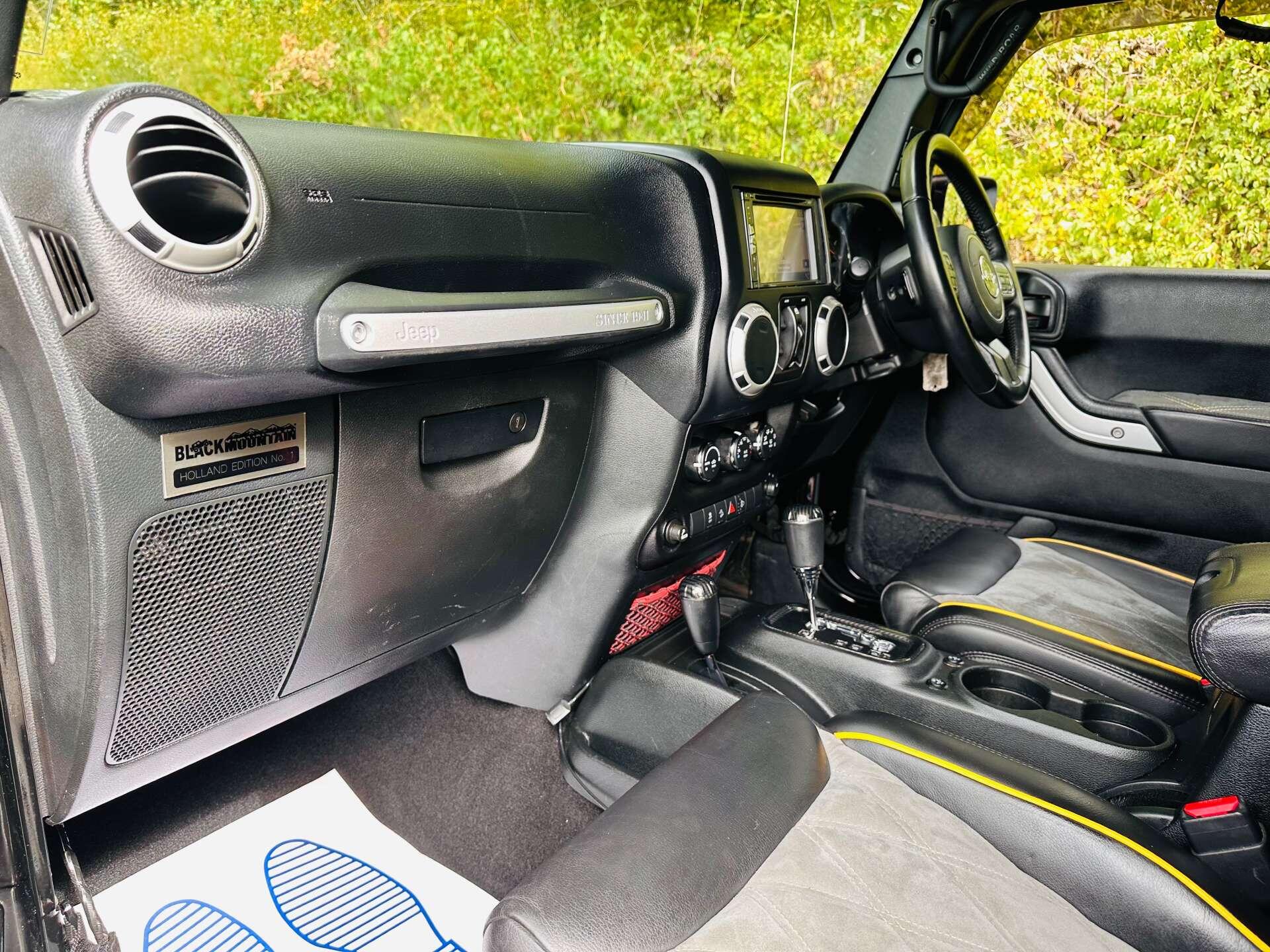 Jeep Wrangler view 7