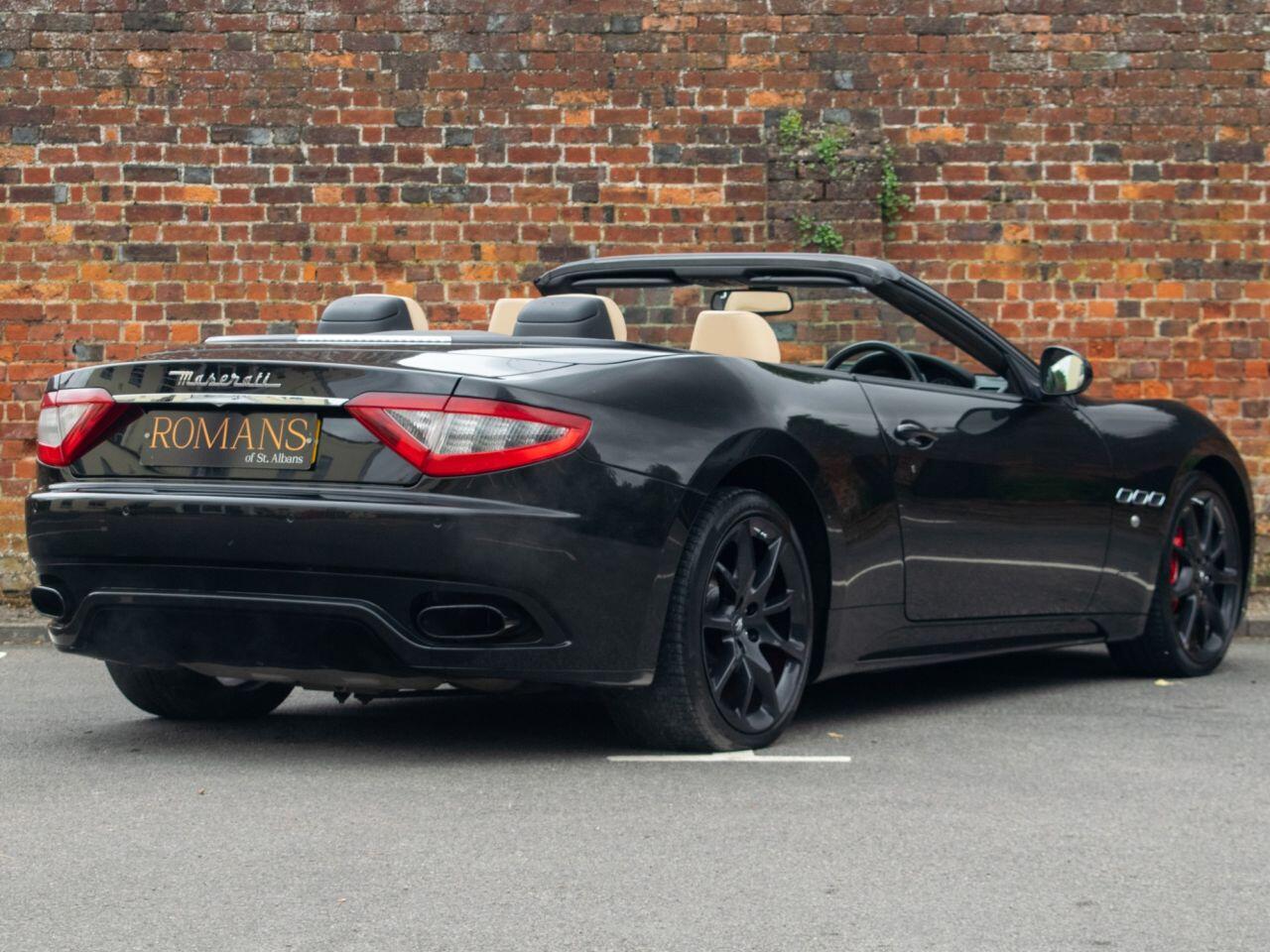 Maserati Grancabrio view 13