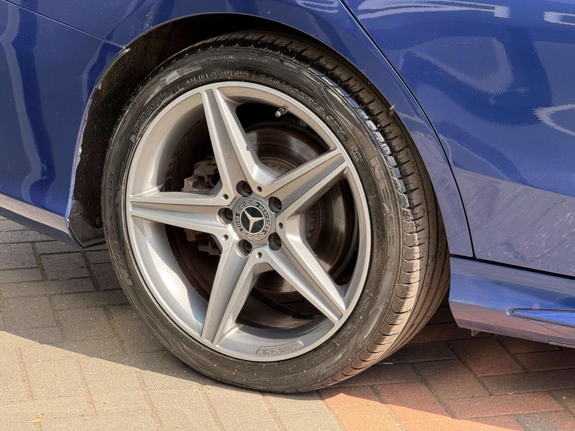 Mercedes-Benz C-Class view 14