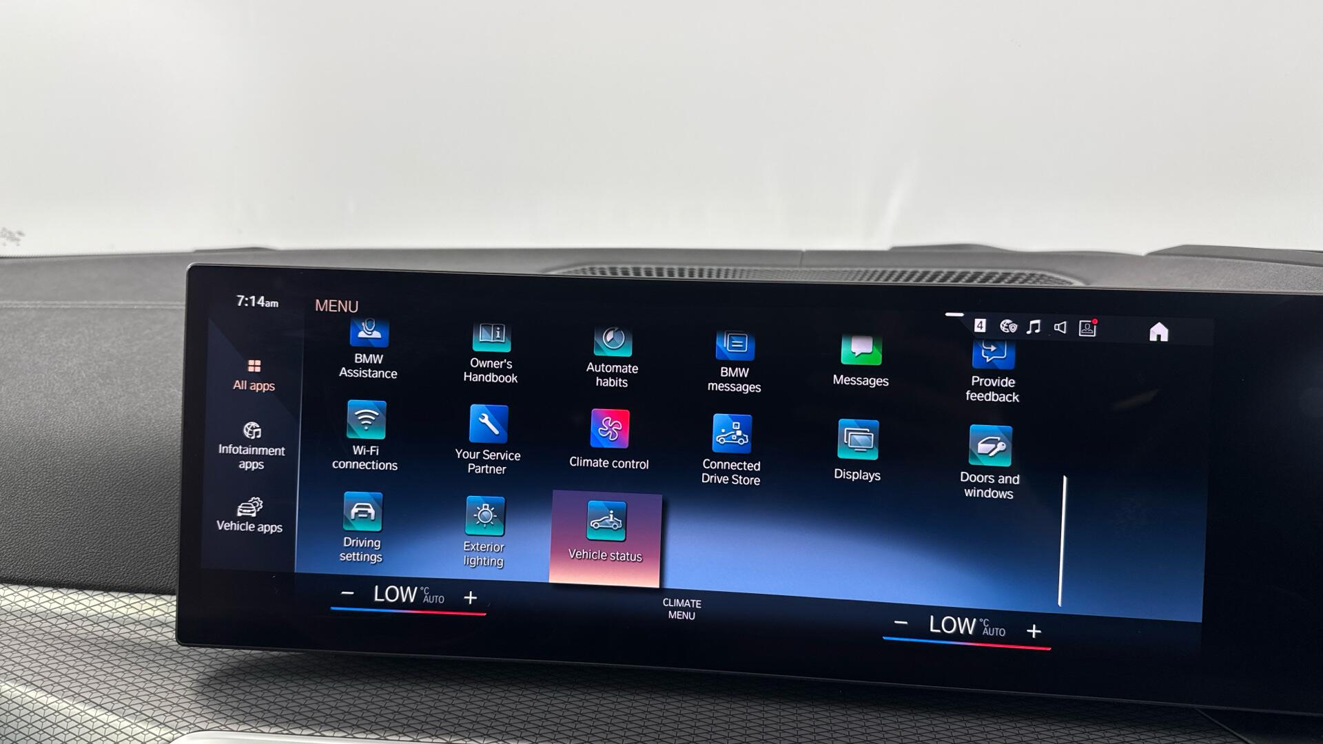 BMW I4 view 31