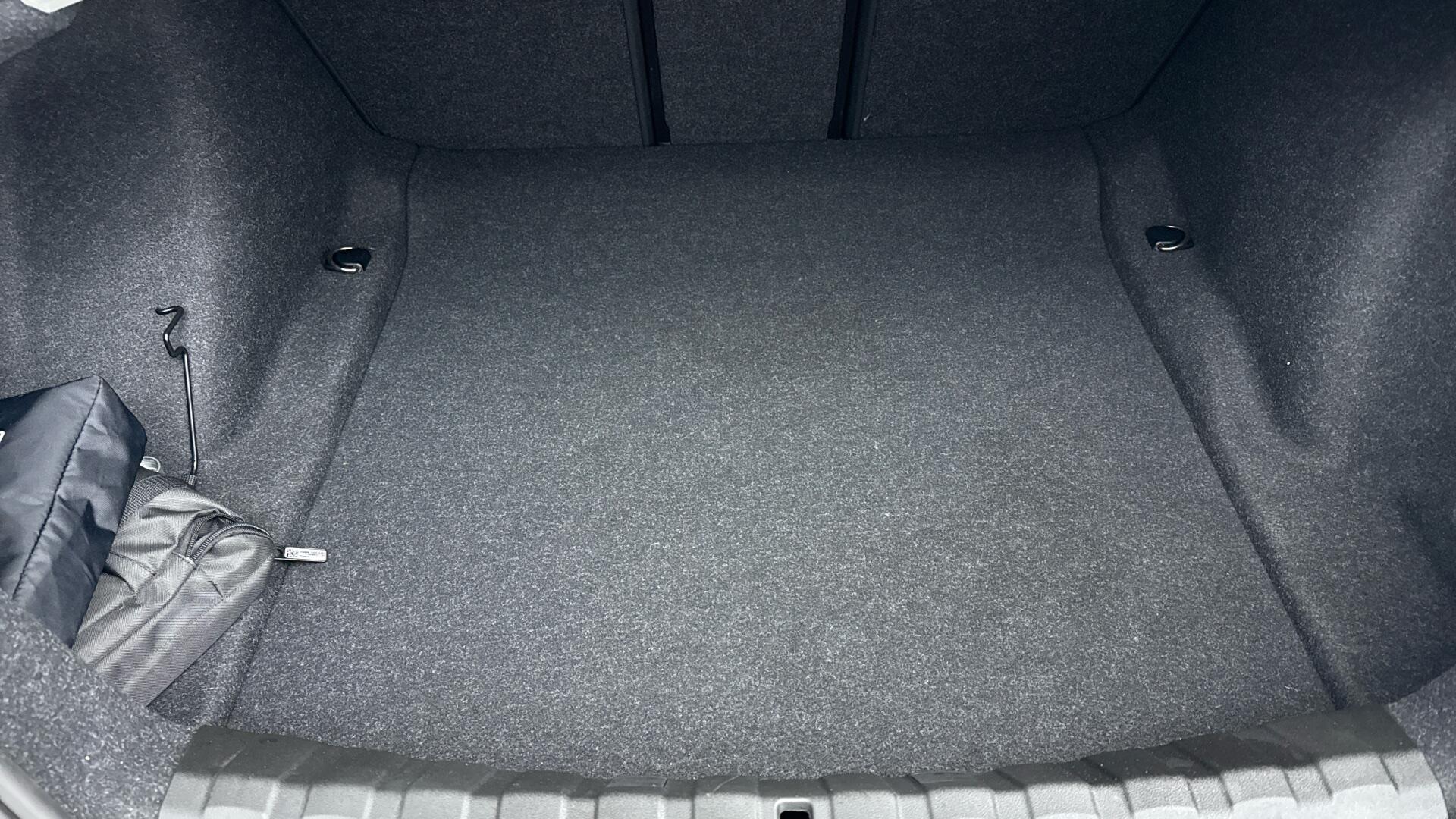 BMW 2 Series view 13