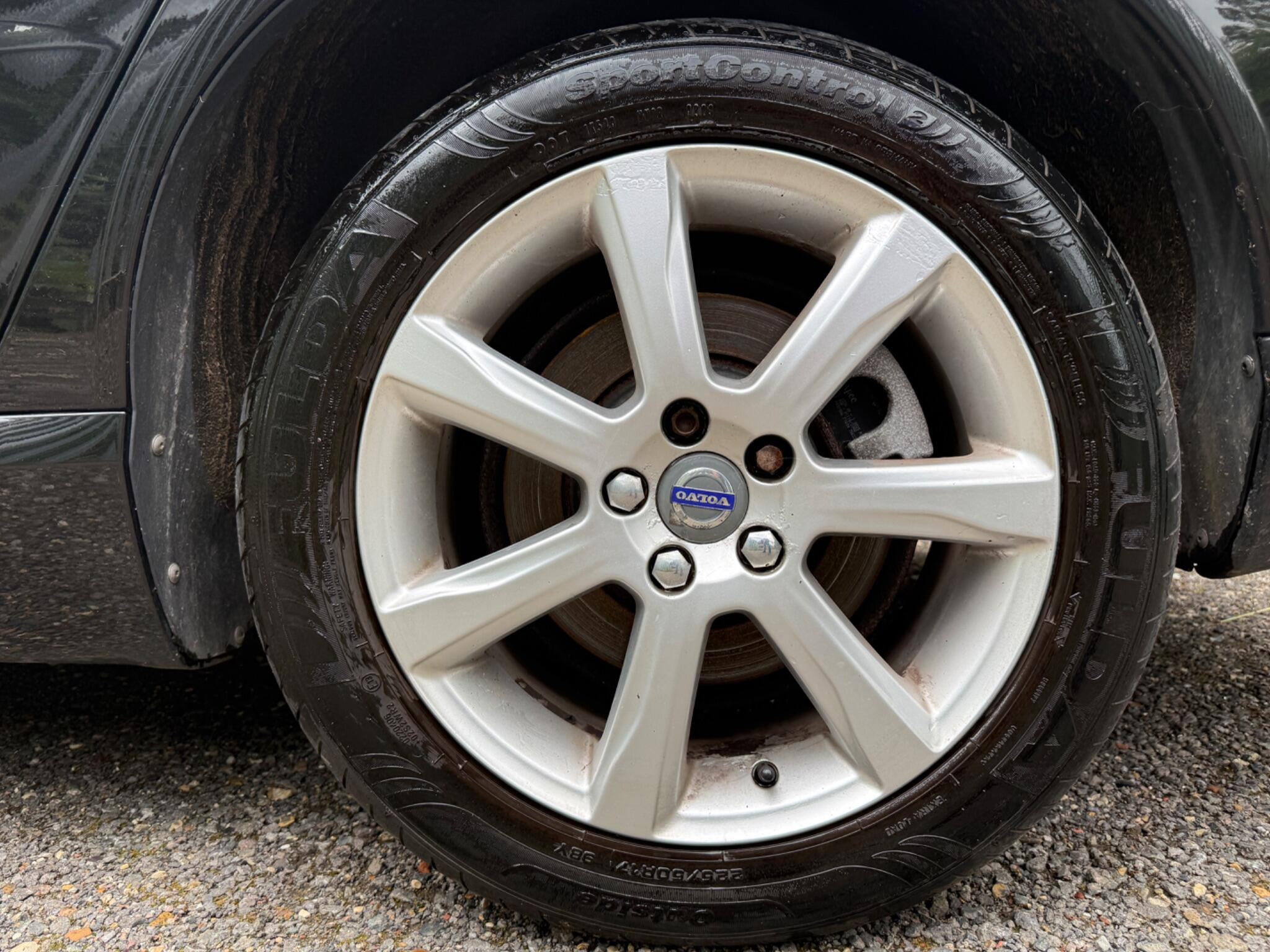 2015 Volvo S80 image 34