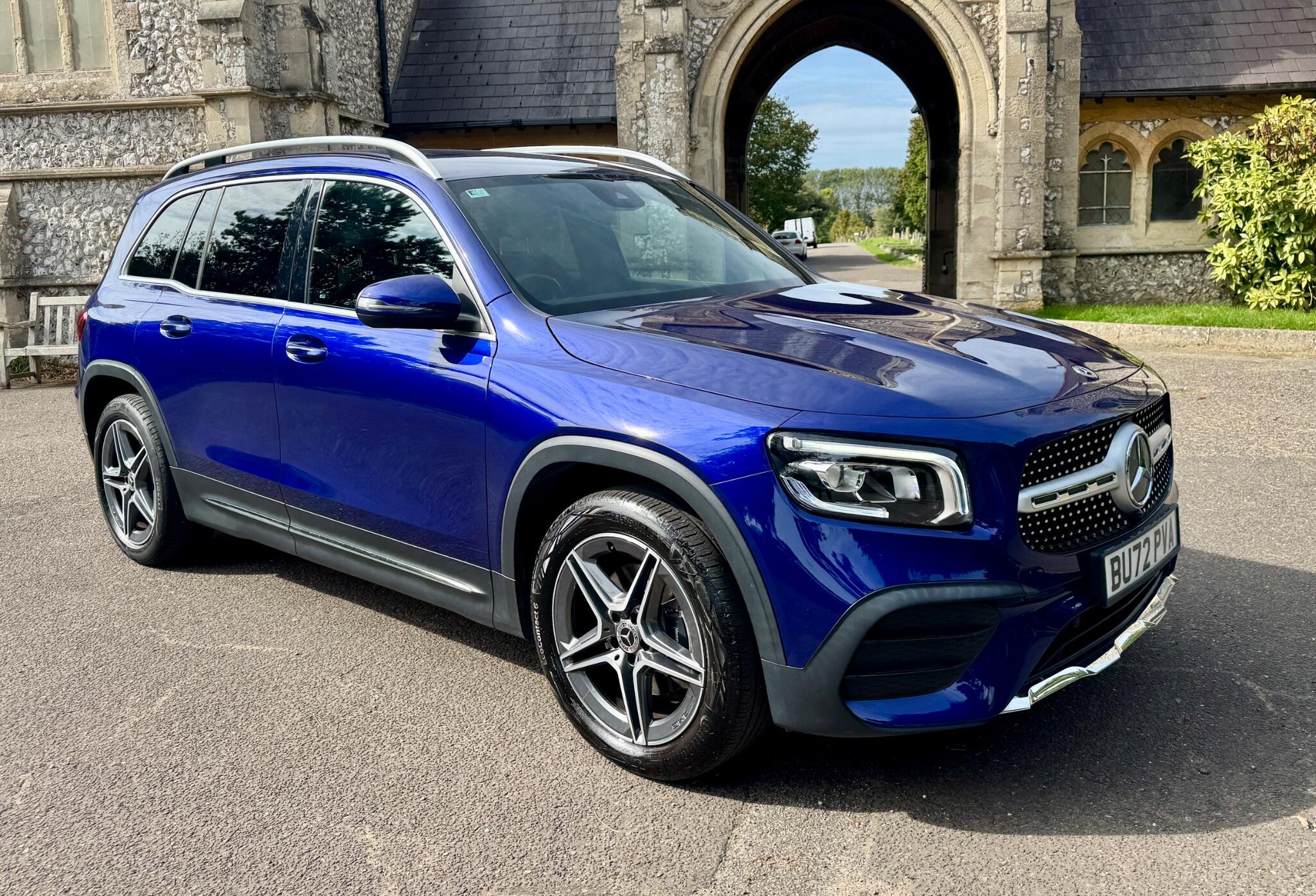 Mercedes-Benz GLB view 9