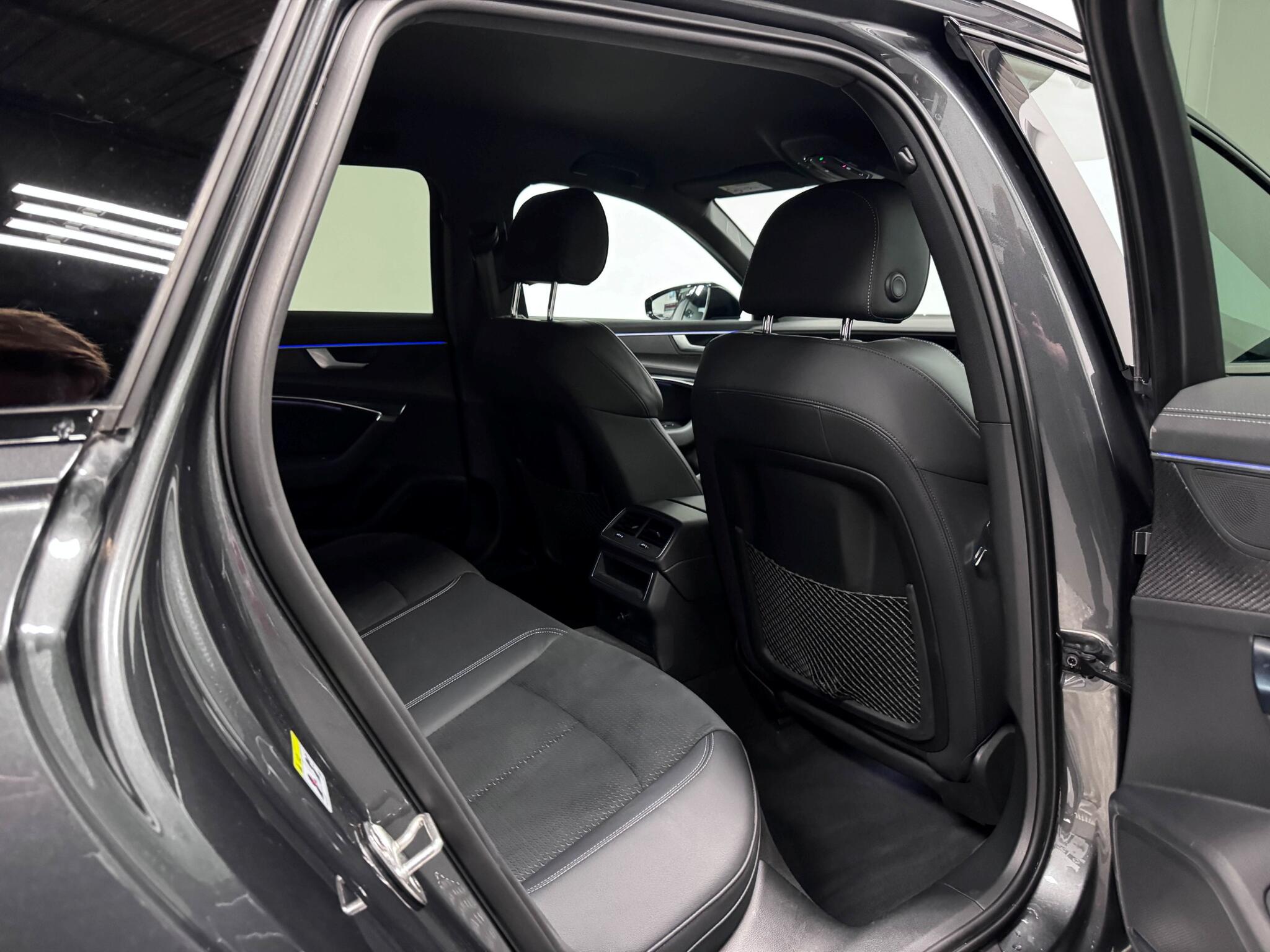 Audi A6 view 11