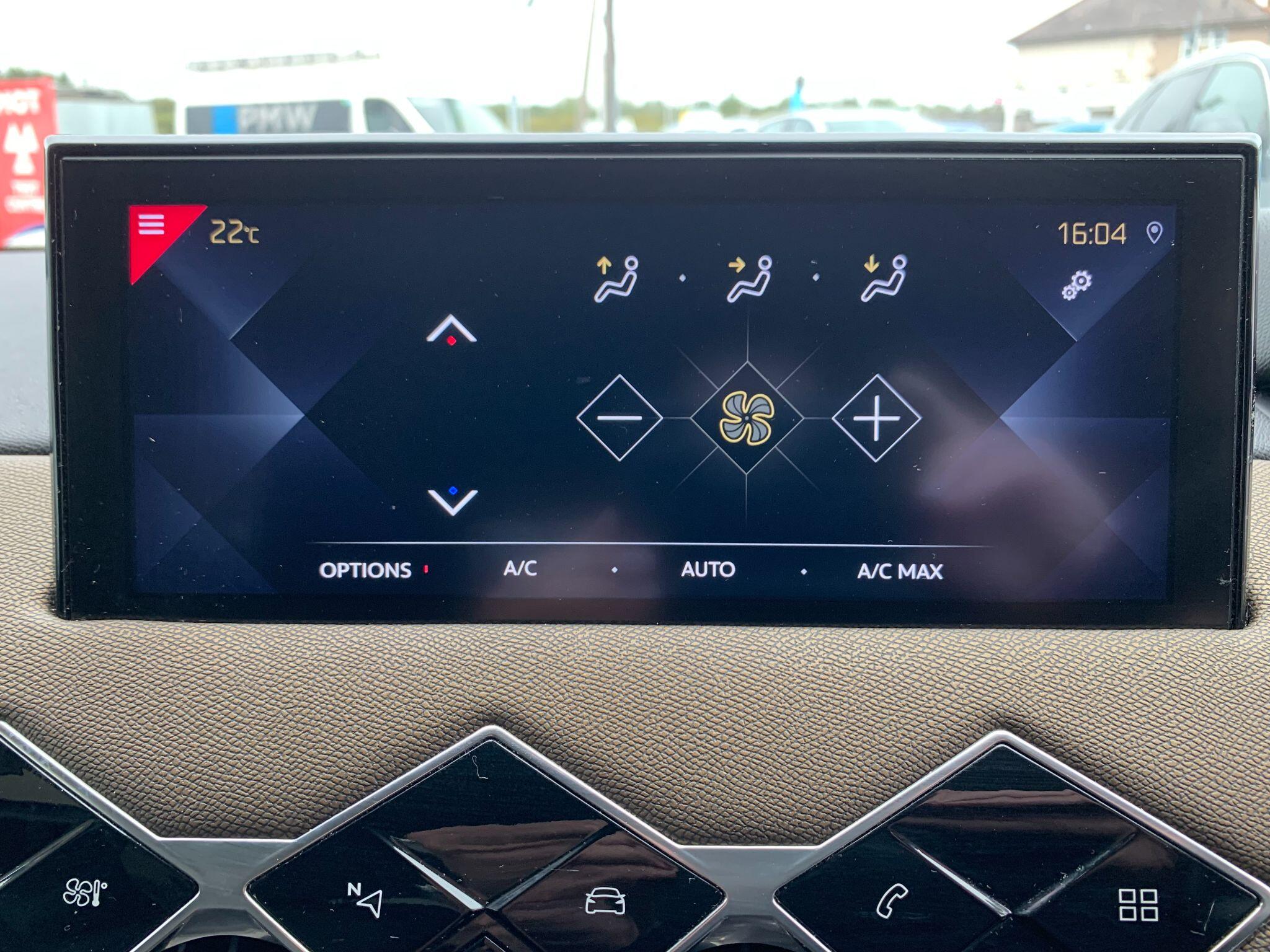 DS Automobiles DS 3 Crossback view 28