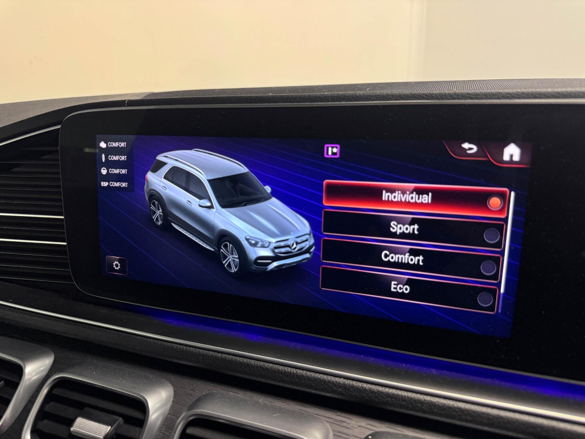 Mercedes-Benz GLE view 57