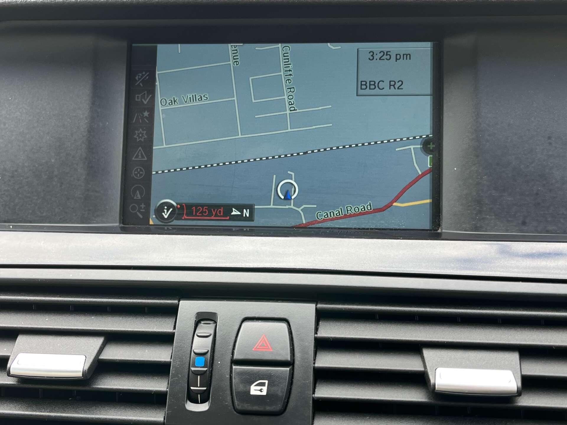 BMW 5 Series view 20
