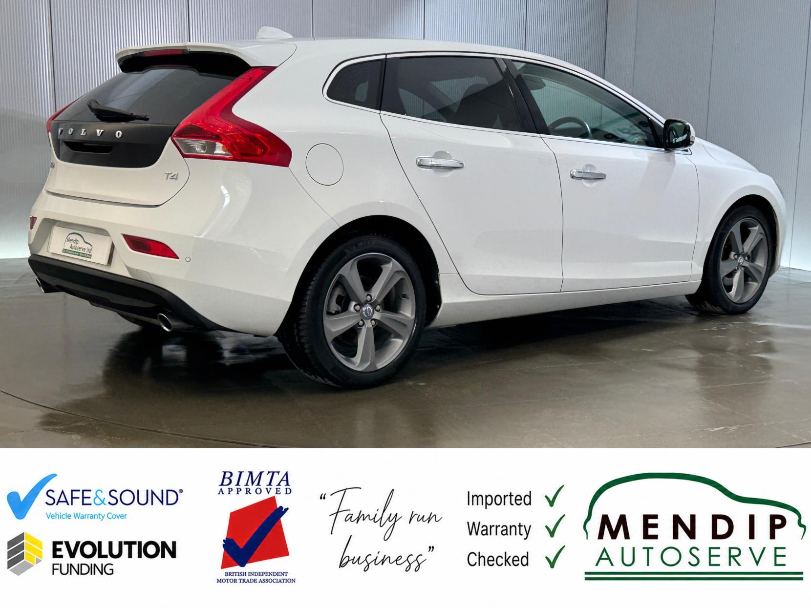 Volvo V40 view 31