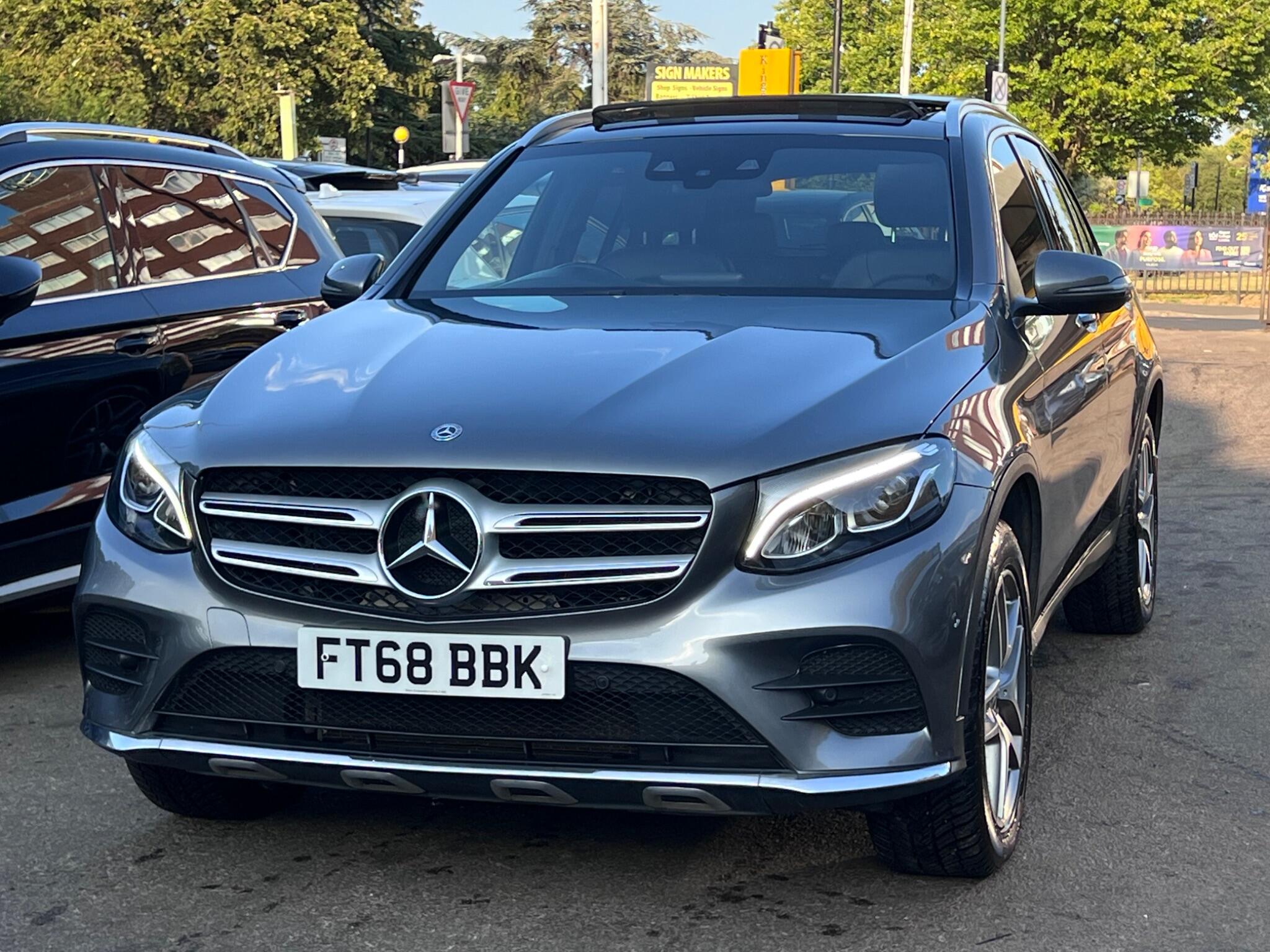 Mercedes-Benz GLC view 8