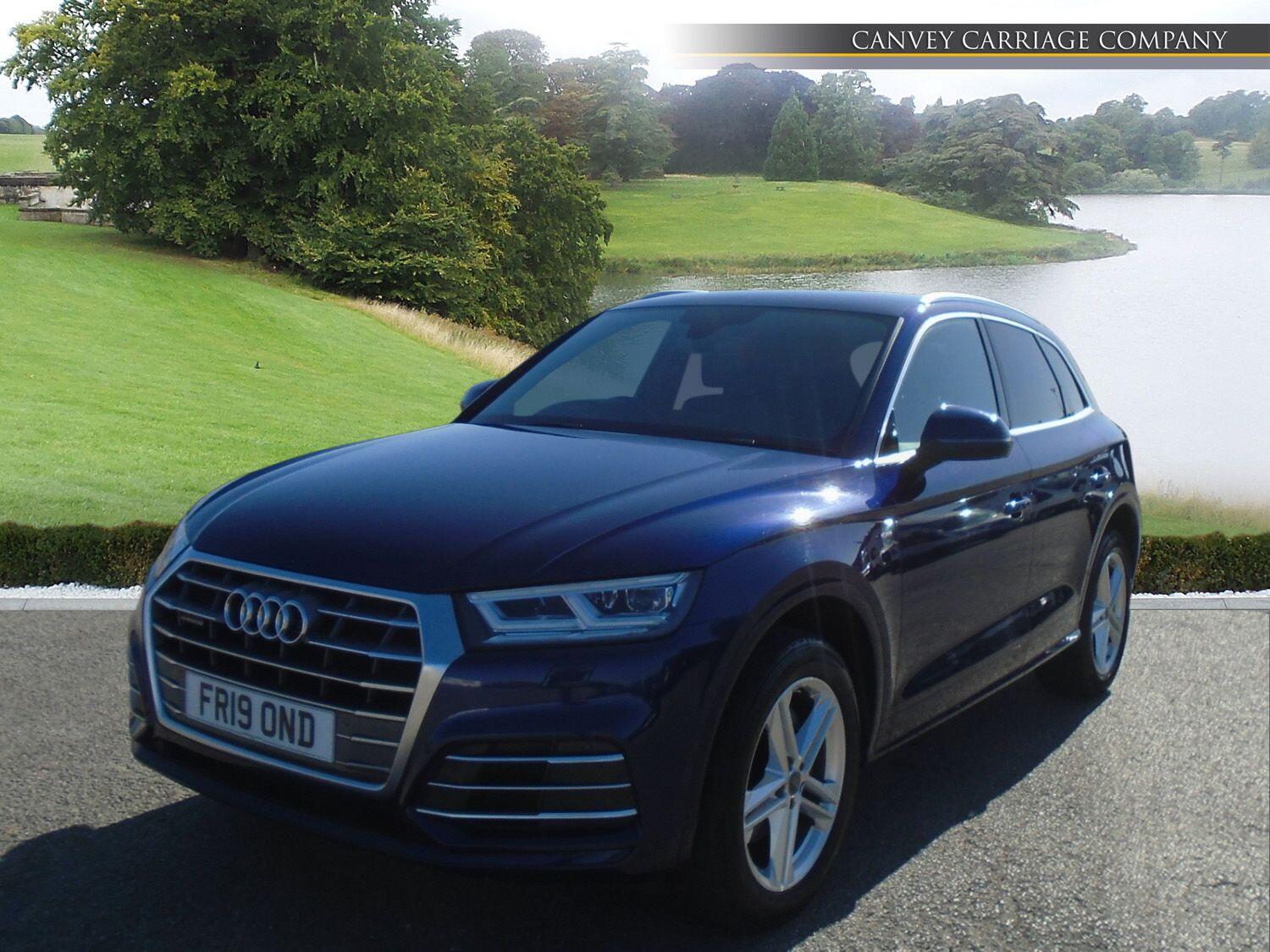 Audi Q5 view 2