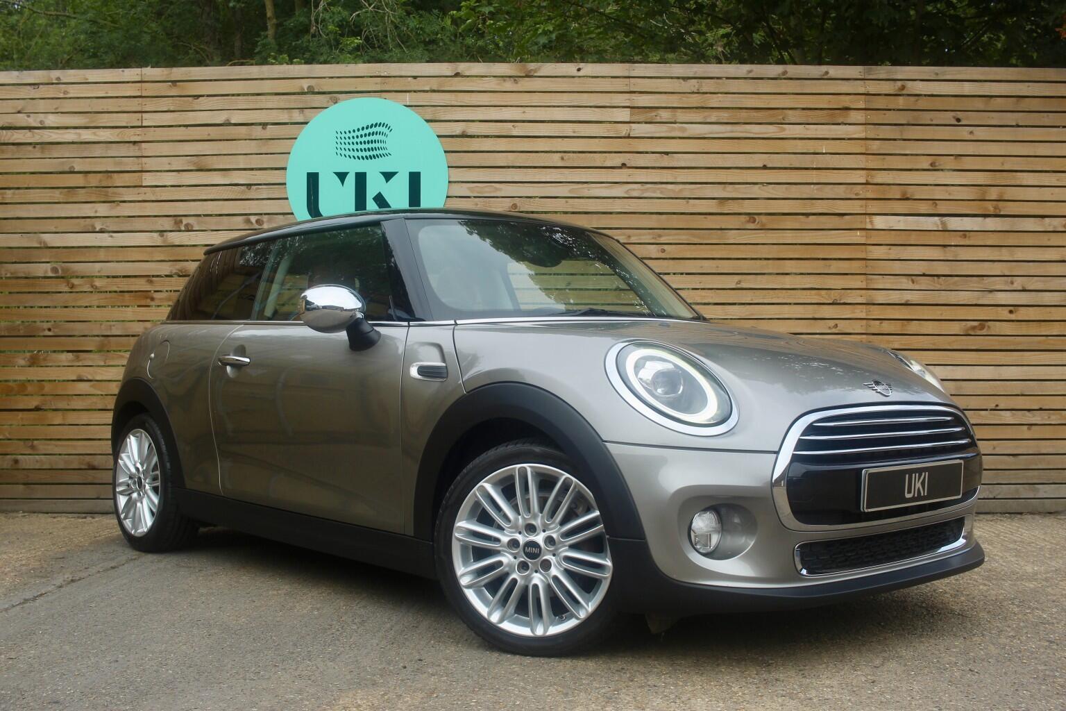 Mini Hatch view 4