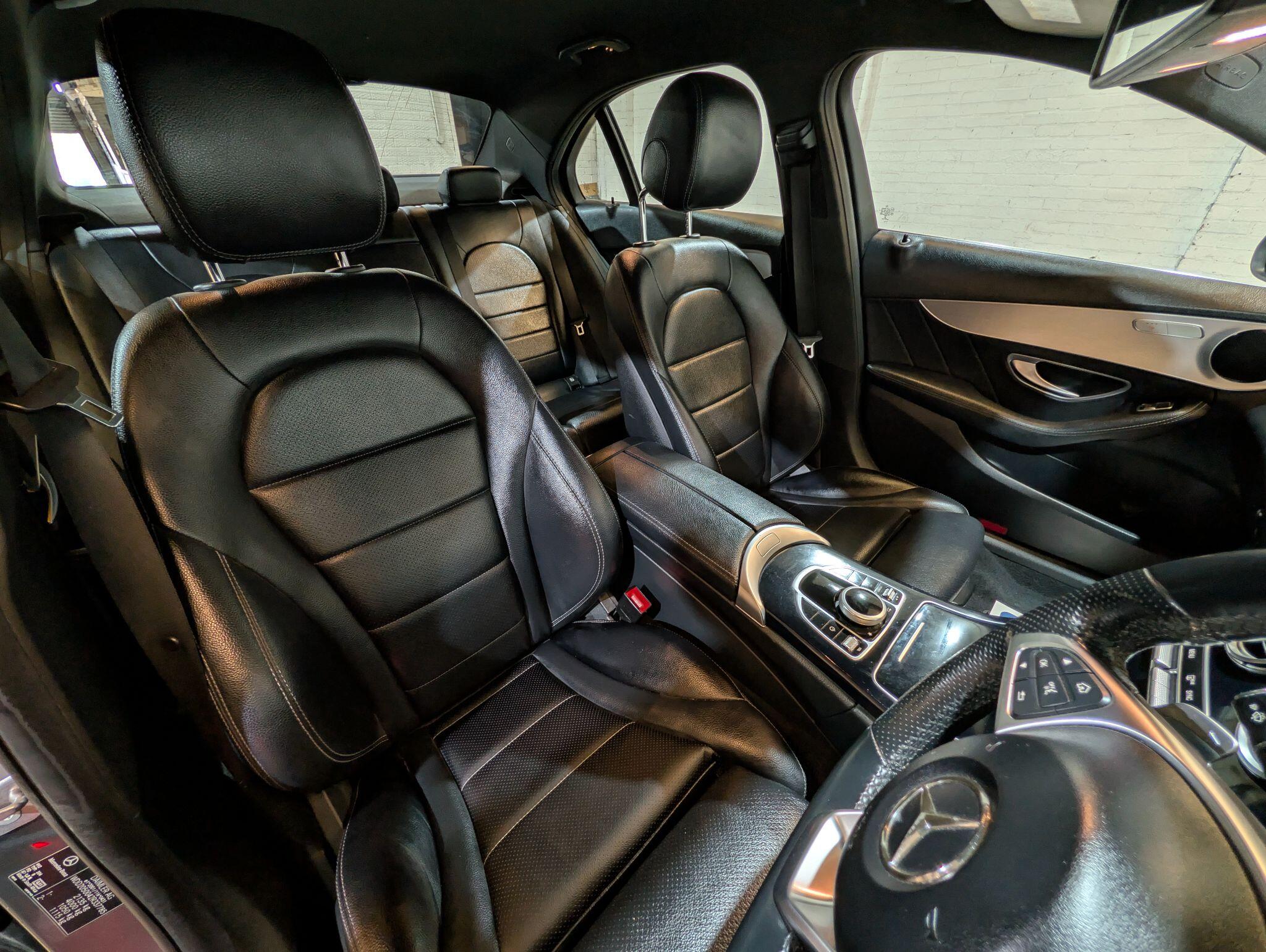 Mercedes-Benz C Class view 7