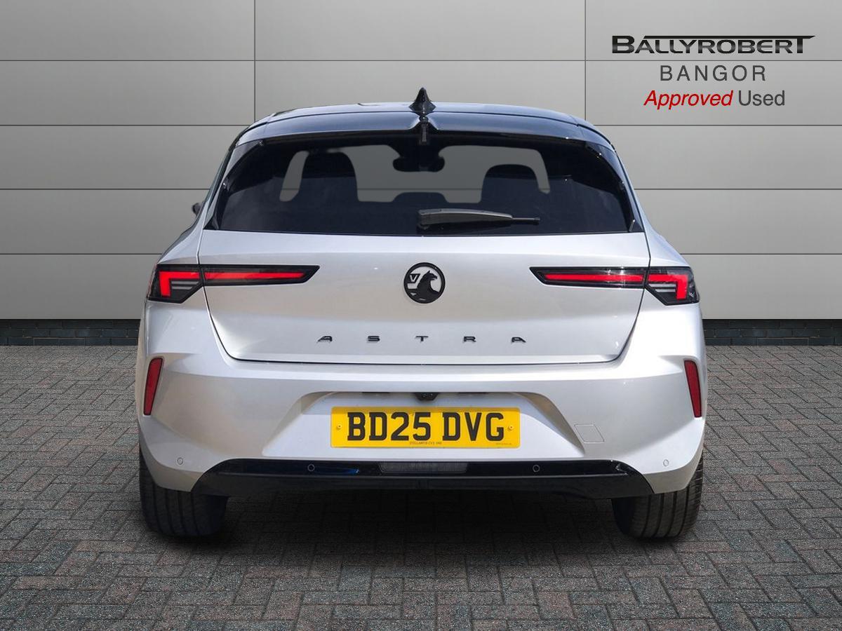 Vauxhall Astra view 11