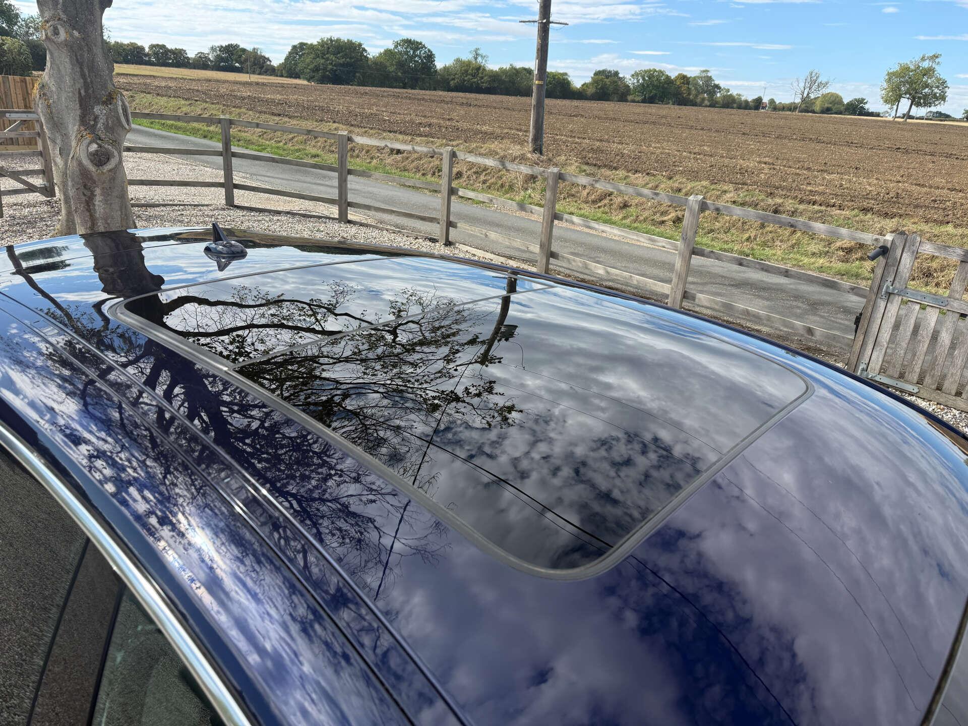 Maserati Levante view 12