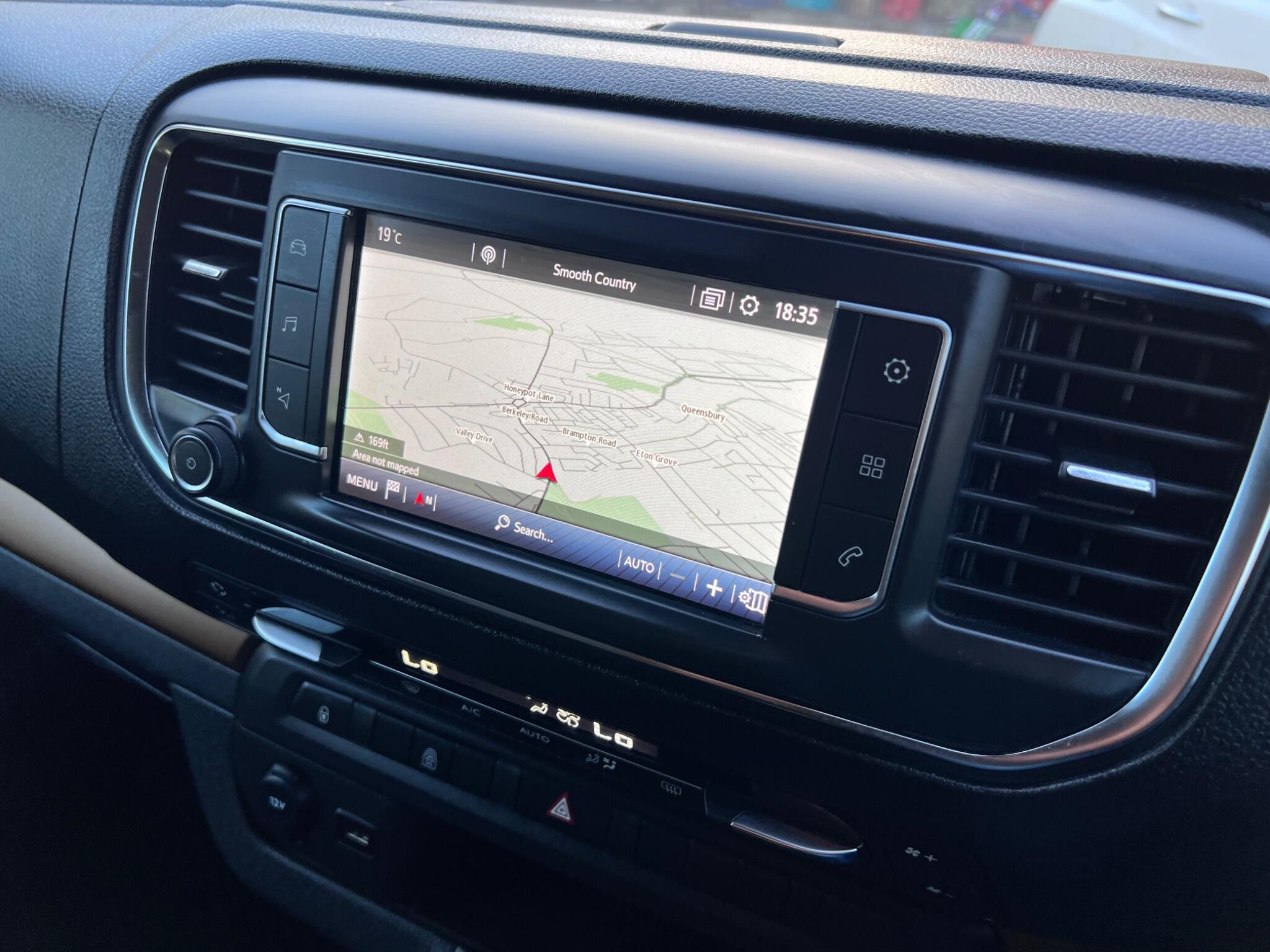 Toyota Proace Verso view 18