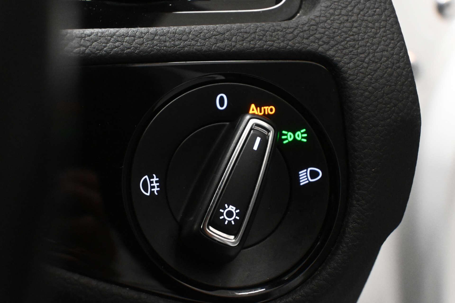Volkswagen Golf view 32