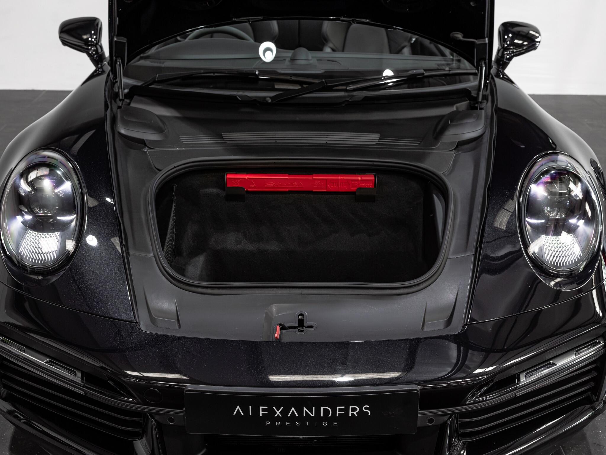 Porsche 911 view 30