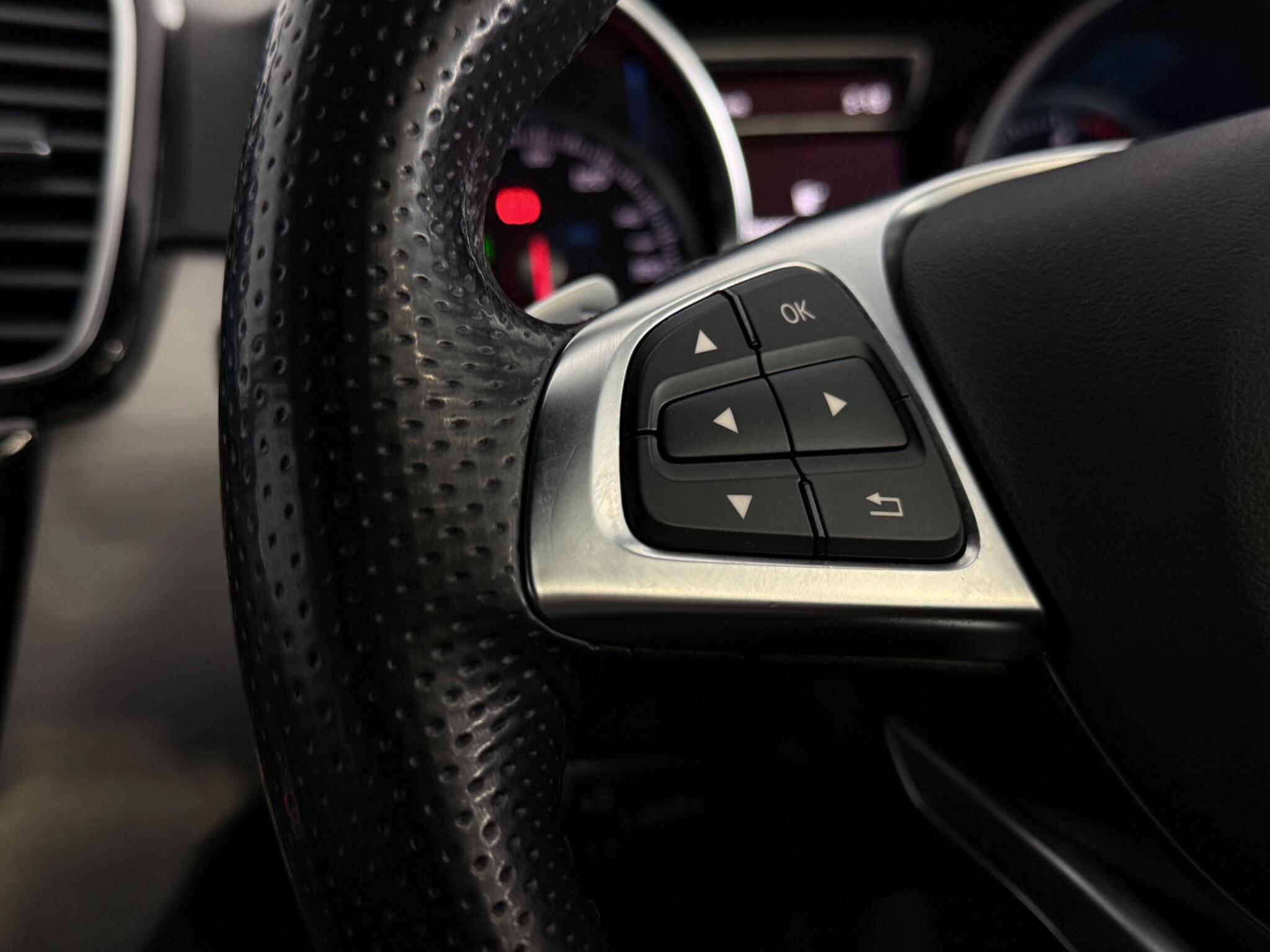 Mercedes-Benz GLE view 15