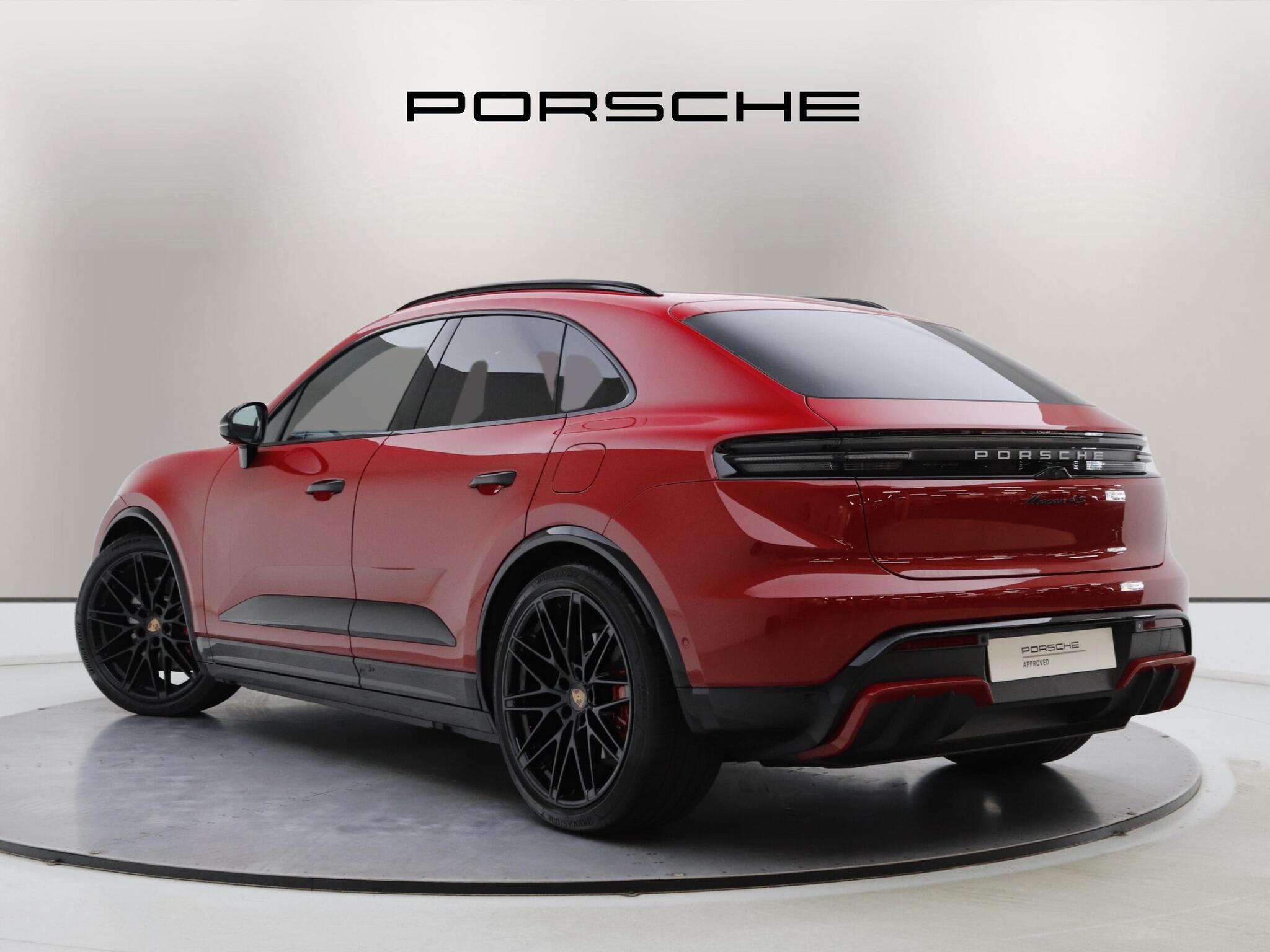 Porsche Macan view 2