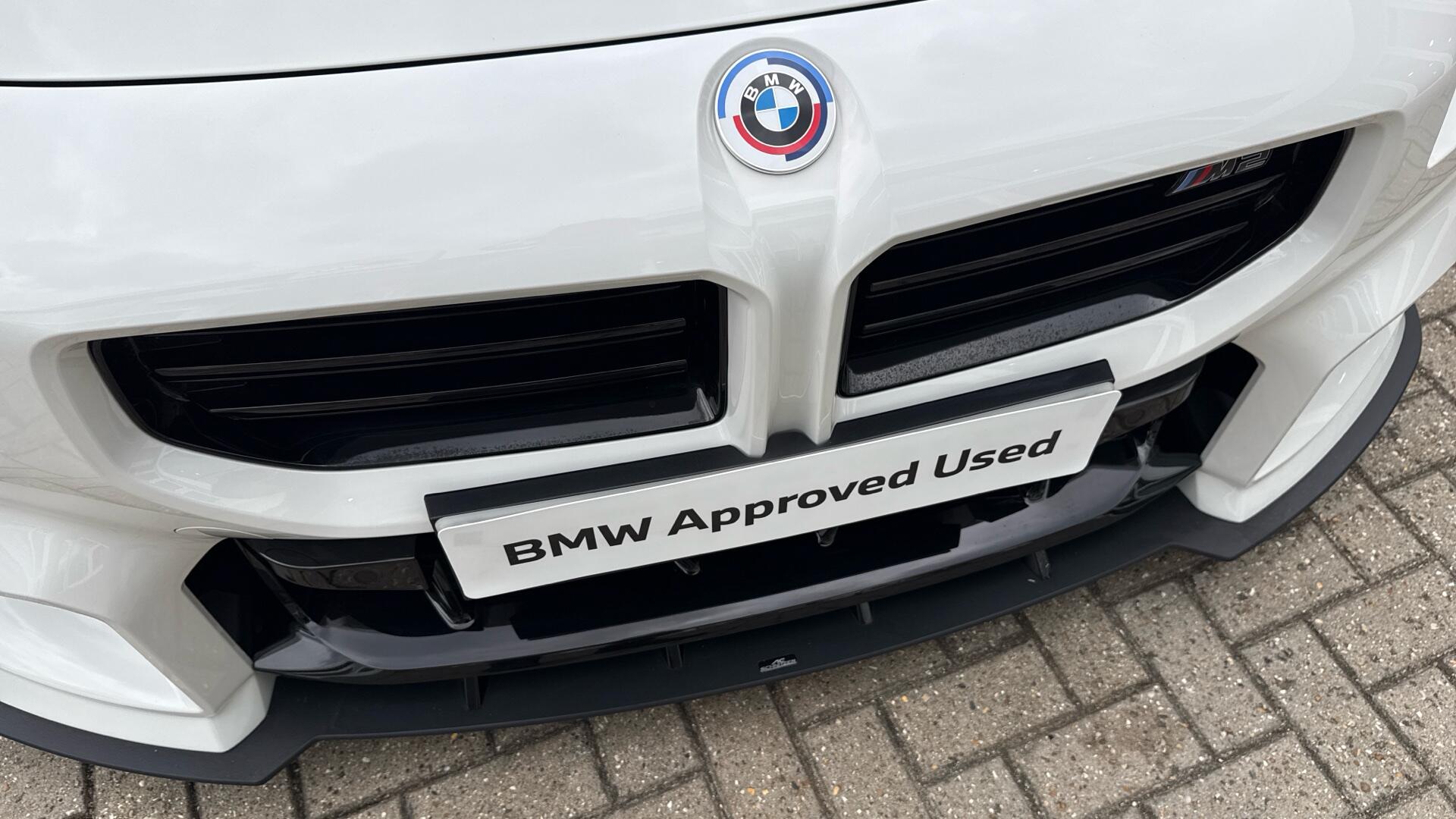 BMW M2 view 39