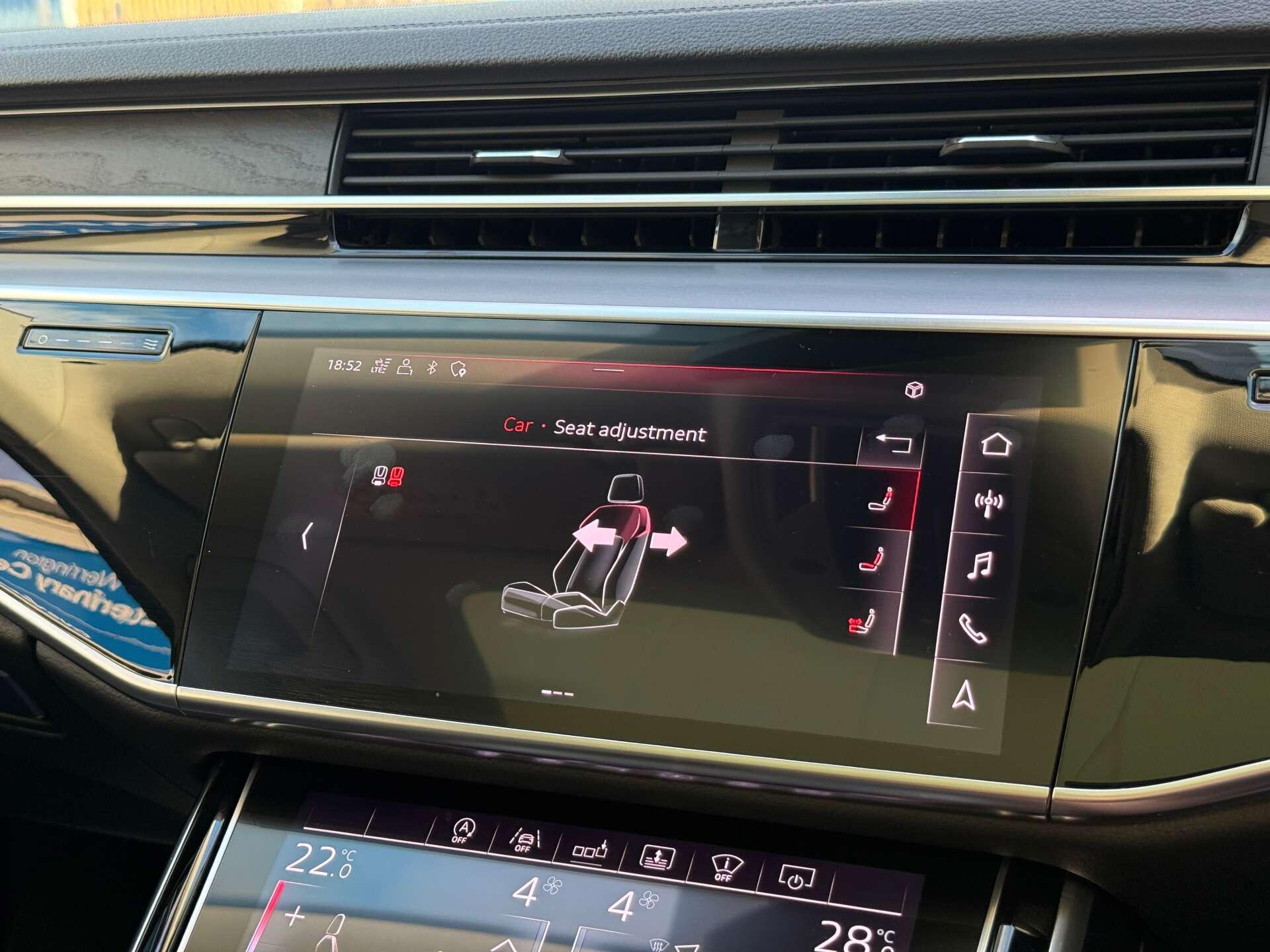 Audi A8 view 73