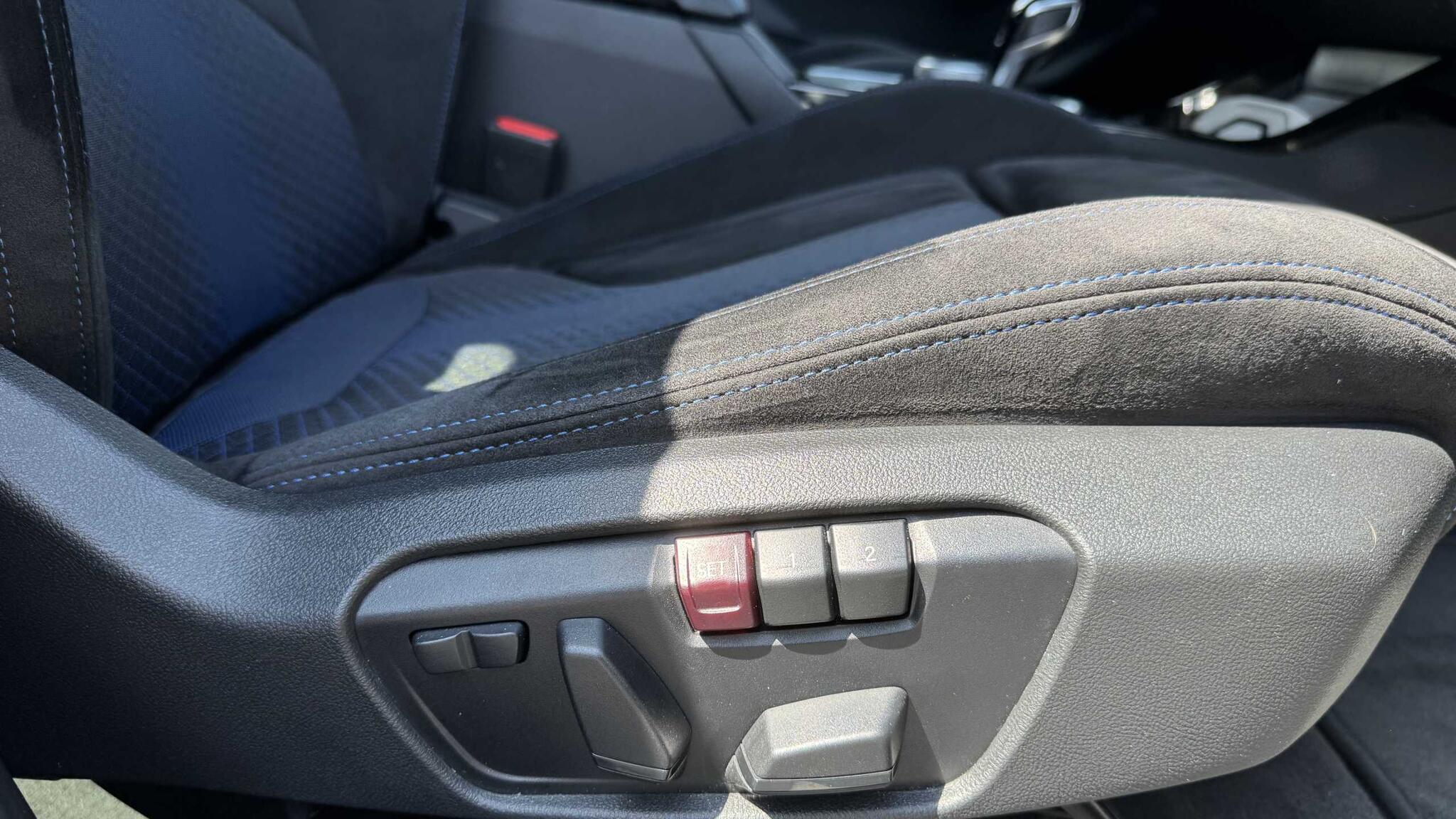 BMW 1 Series view 15