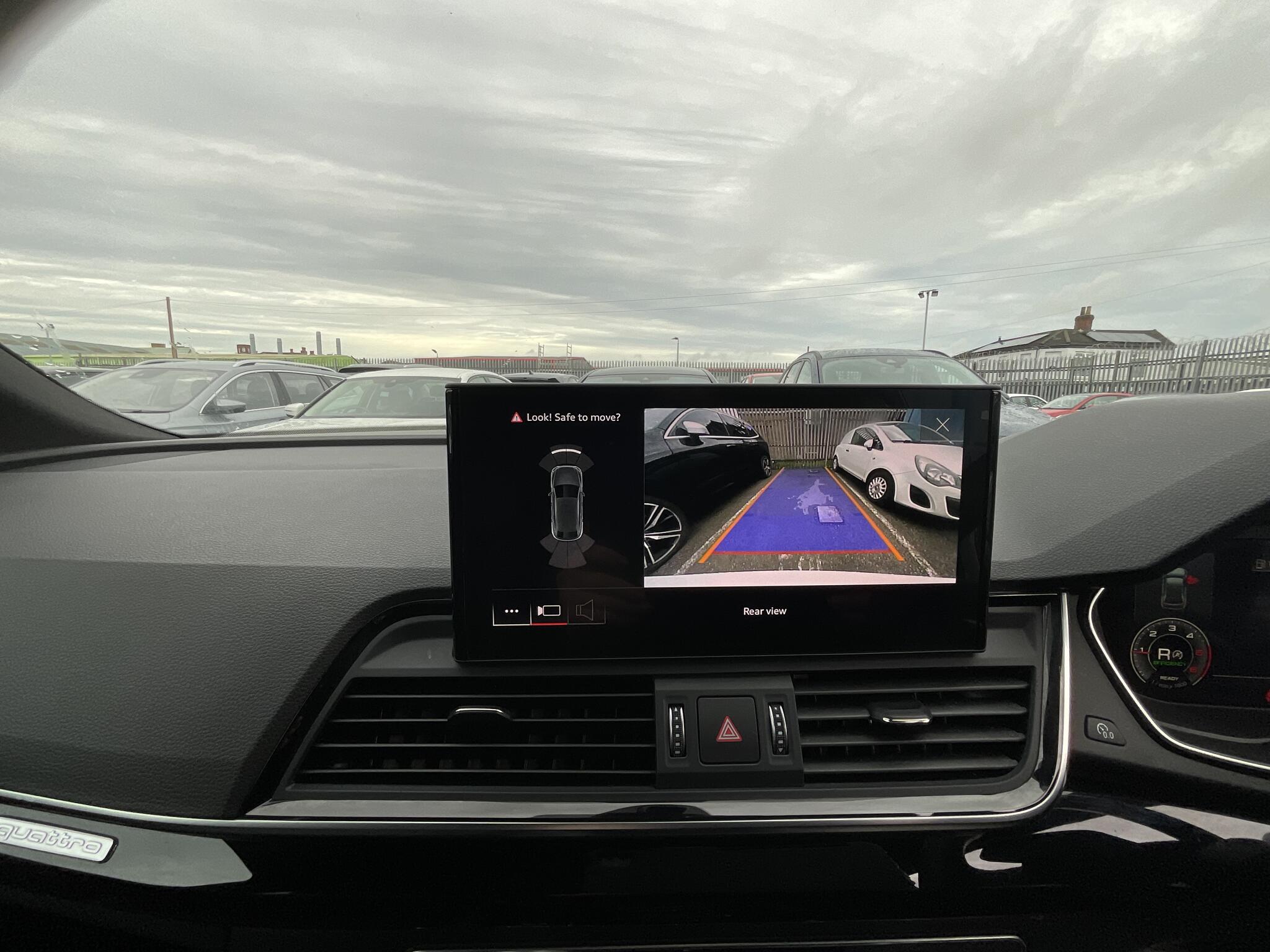 Audi Q5 view 30