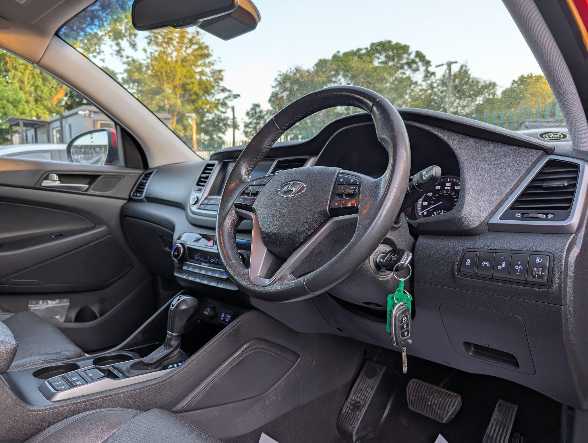 Hyundai Tucson view 3