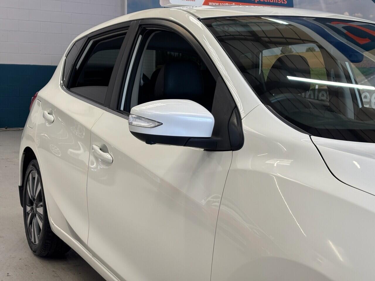 Nissan Pulsar view 42