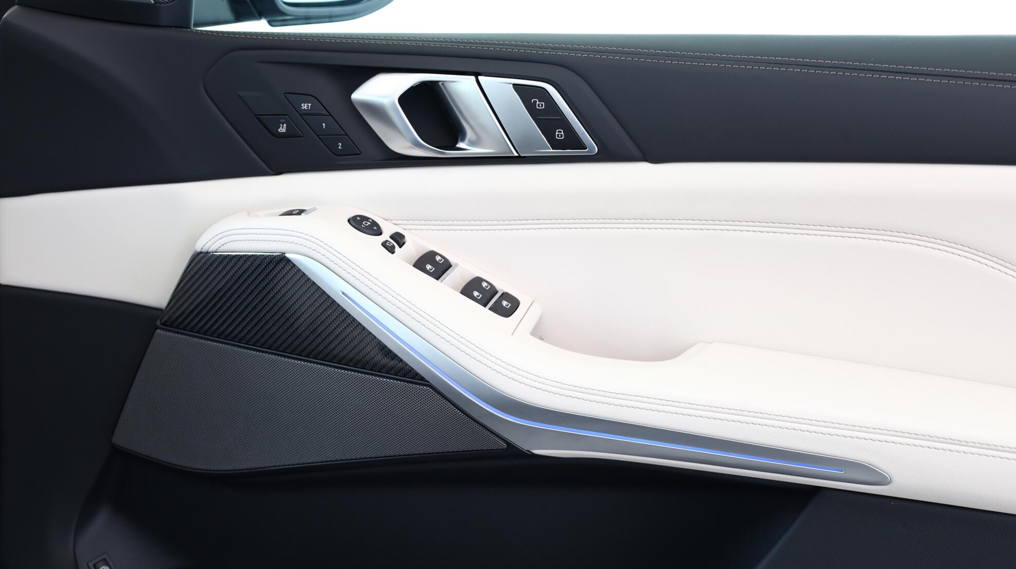 BMW X5 view 21