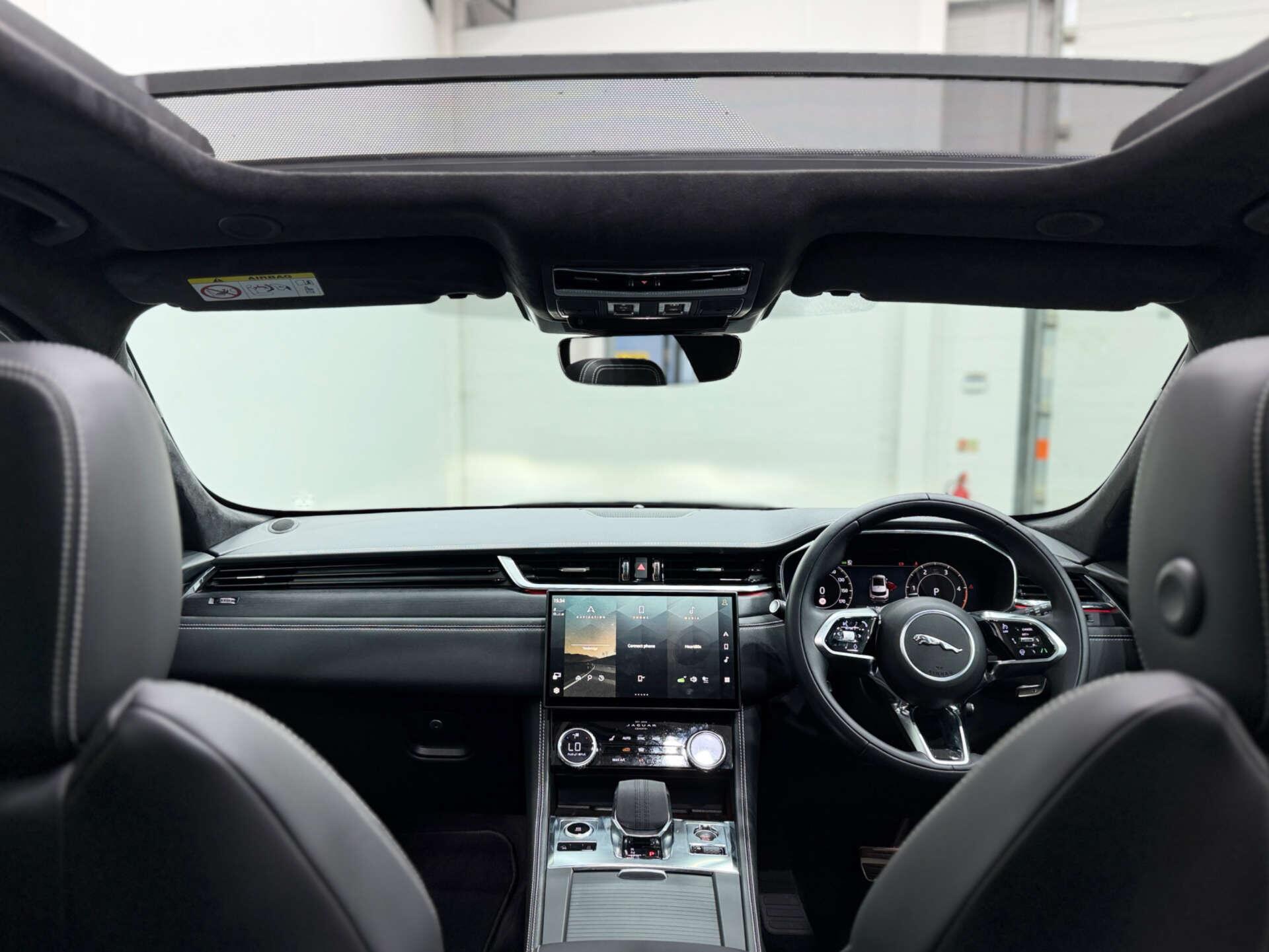 Jaguar F-Pace view 17