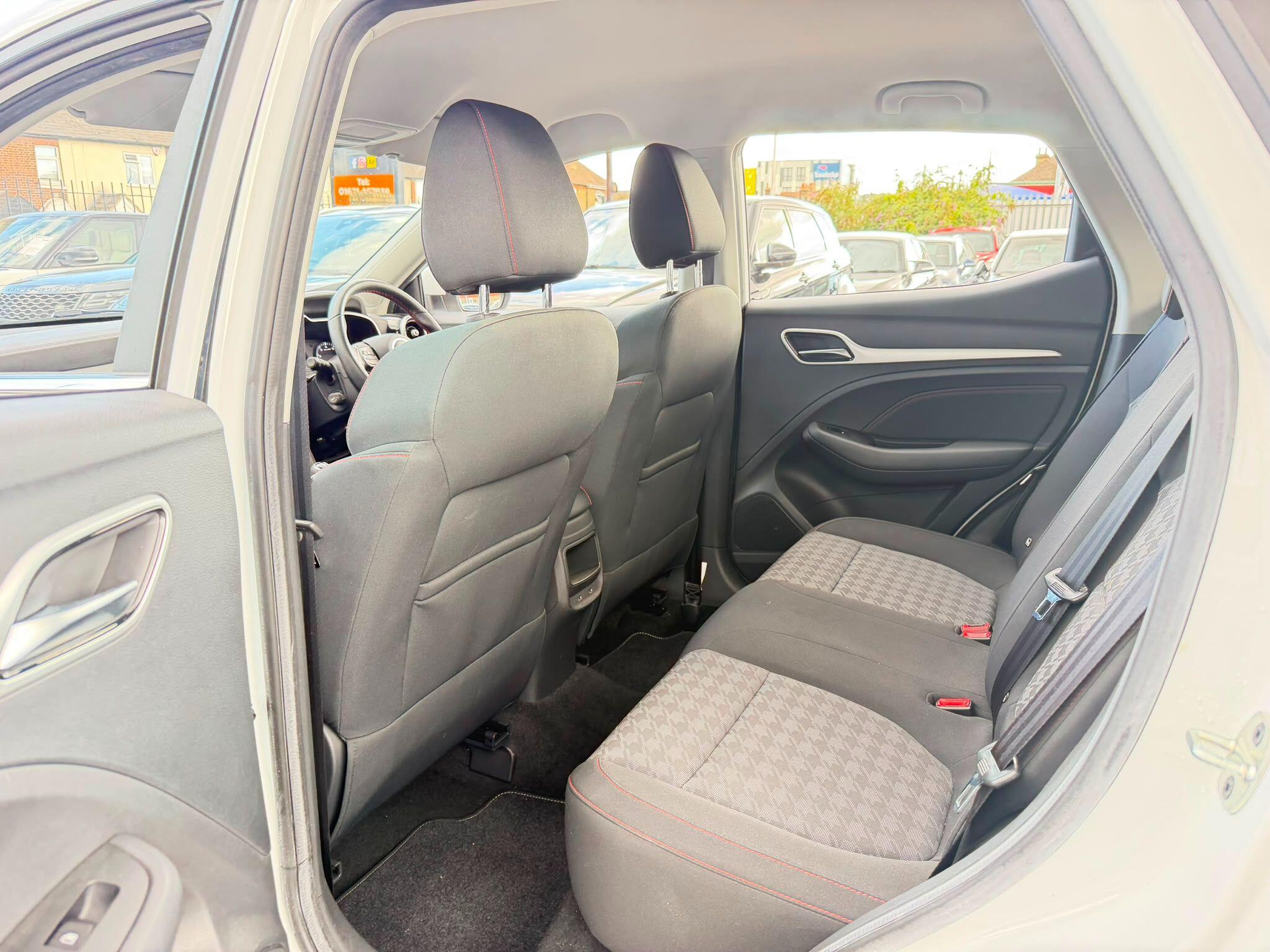 MG ZS view 17