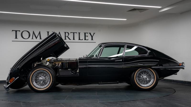 Jaguar E-Type view 21