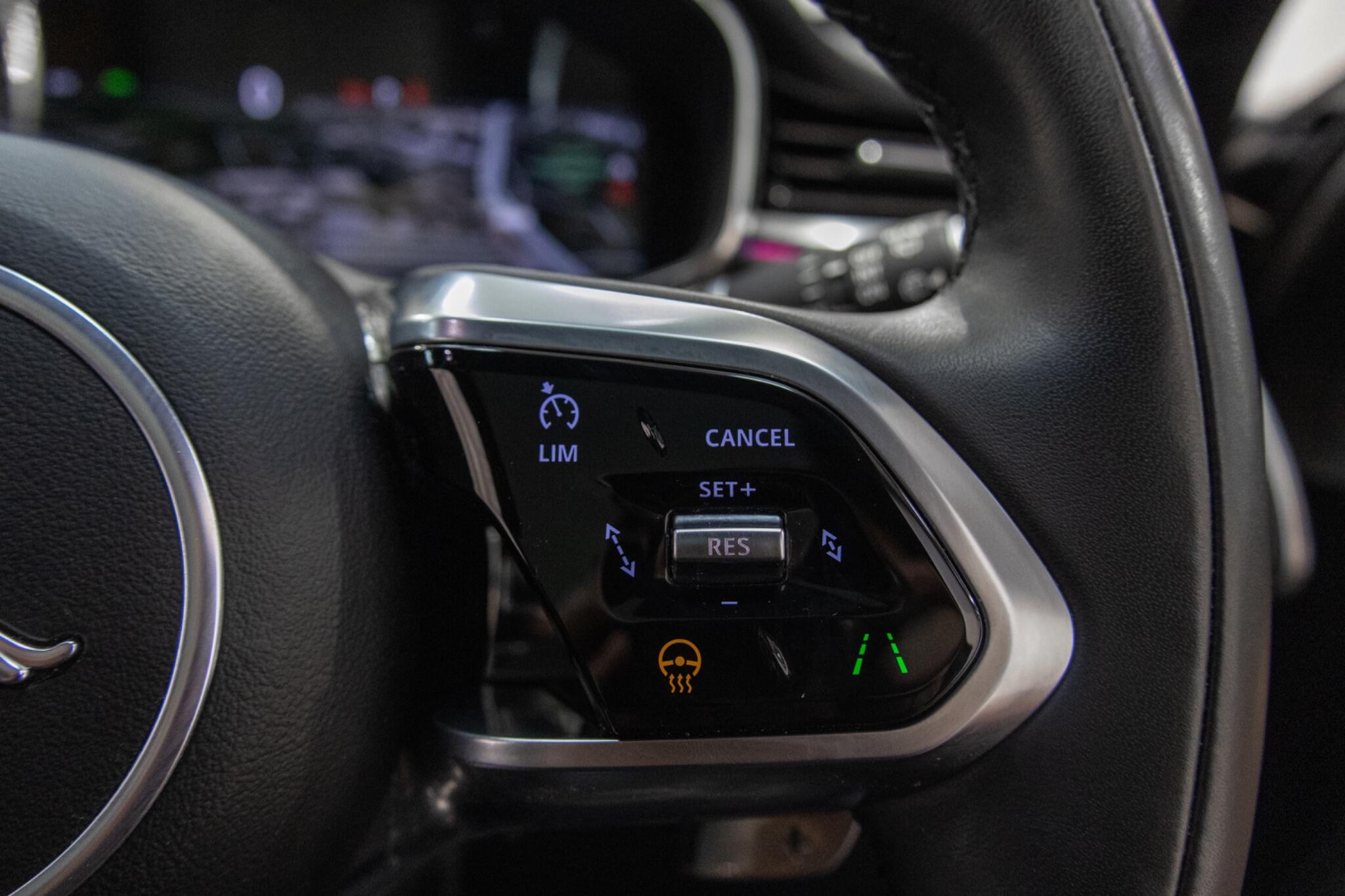 Jaguar F-Pace view 36