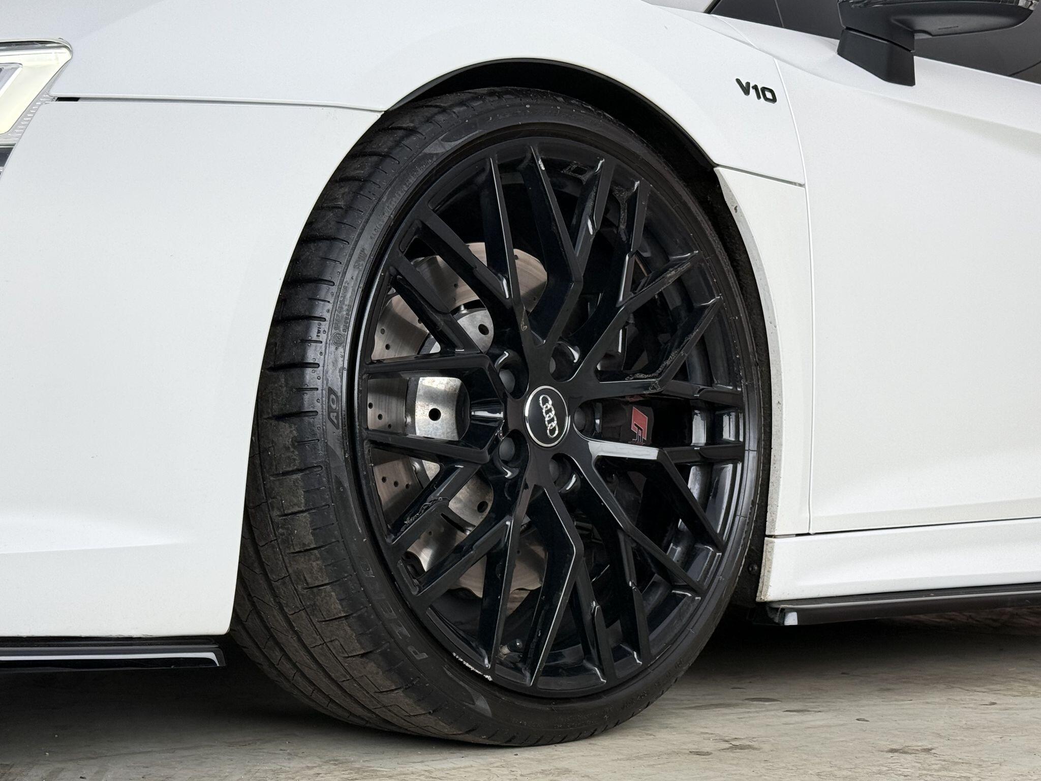 Audi R8 view 71