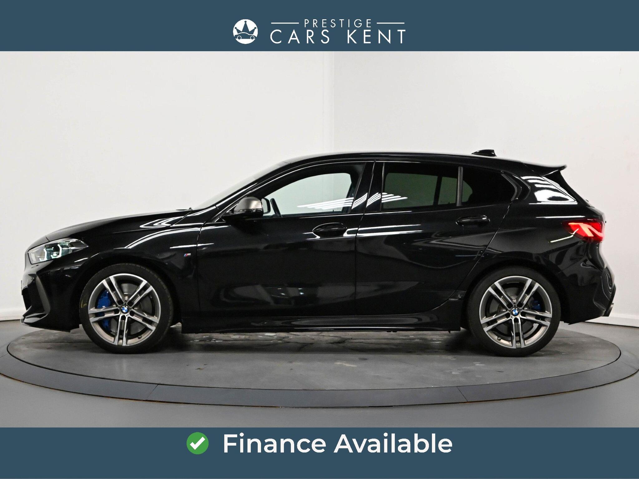 BMW 1 Series view 4