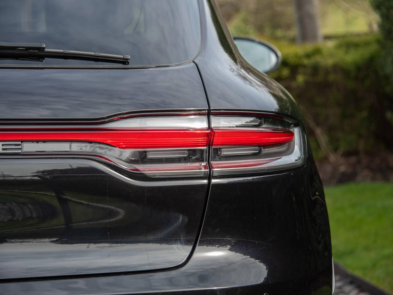 Porsche Macan view 24