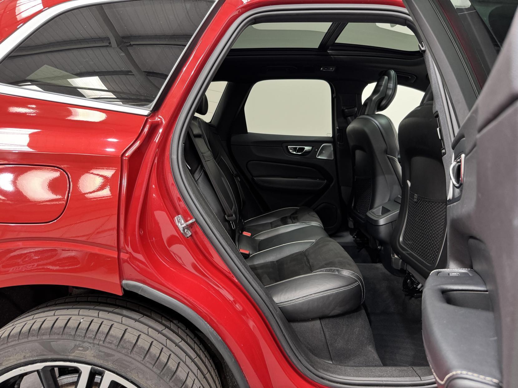 Volvo XC60 view 58