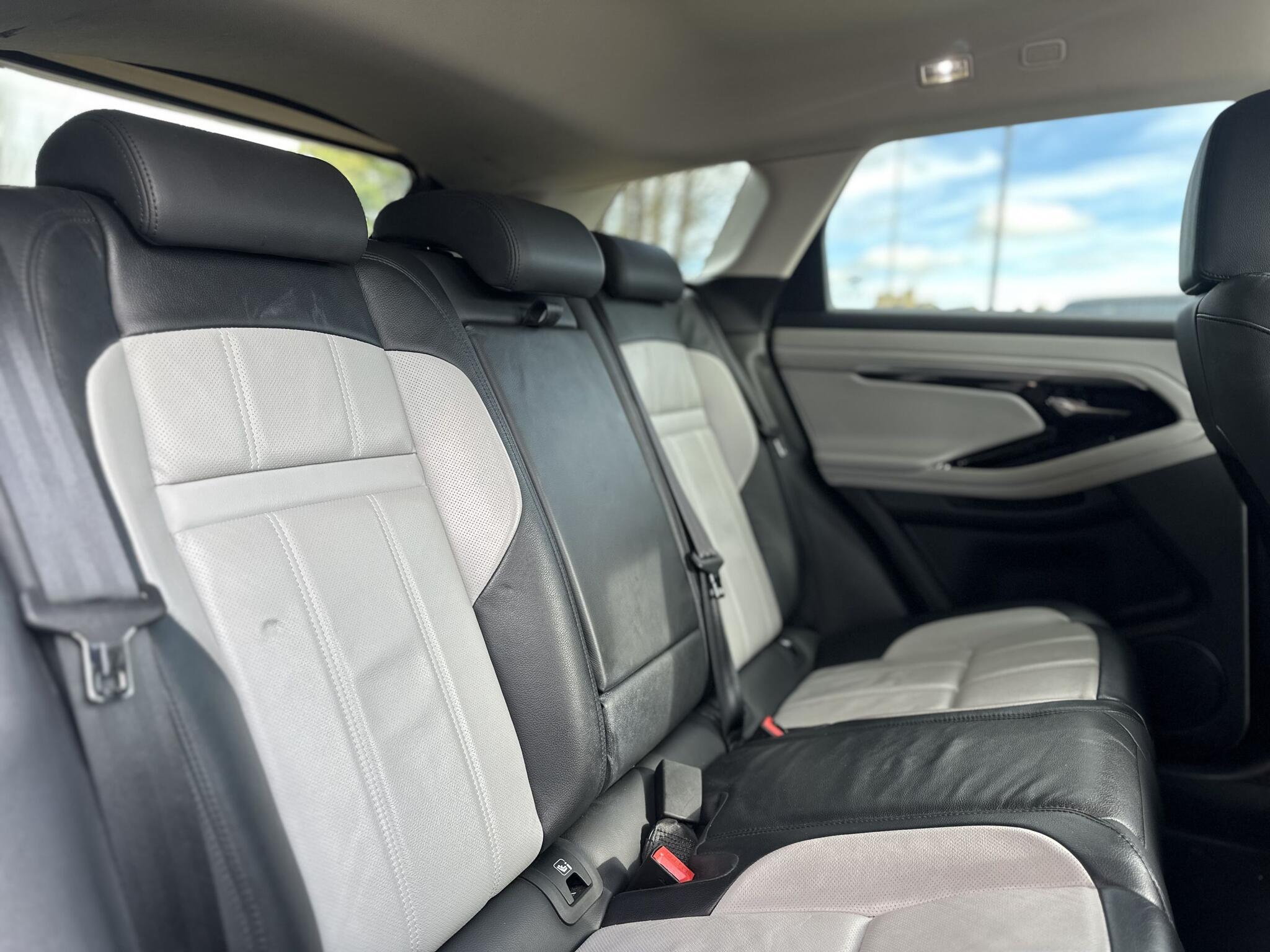 Land Rover Range Rover Evoque view 19
