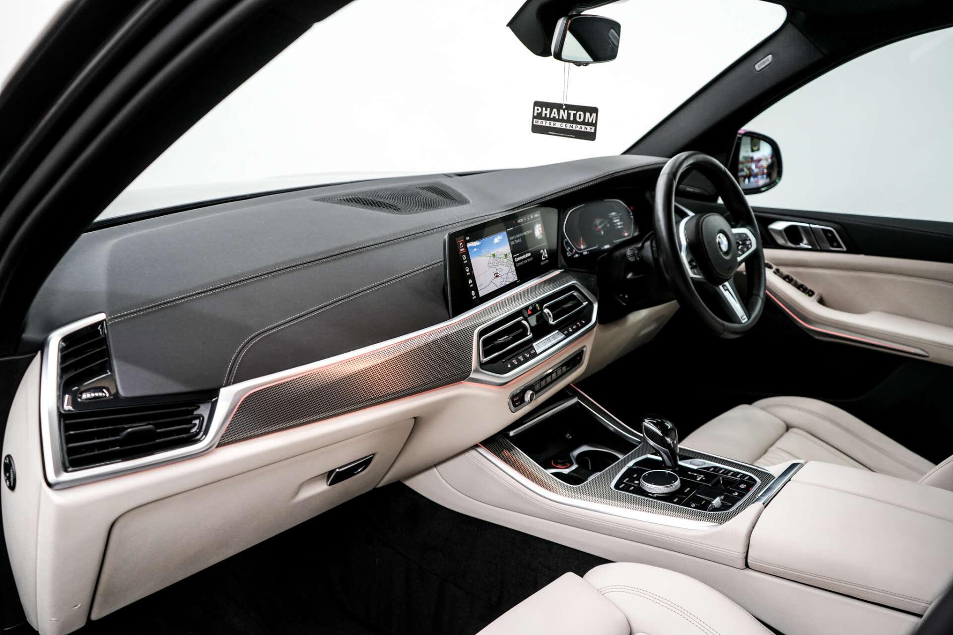 BMW X5 view 13