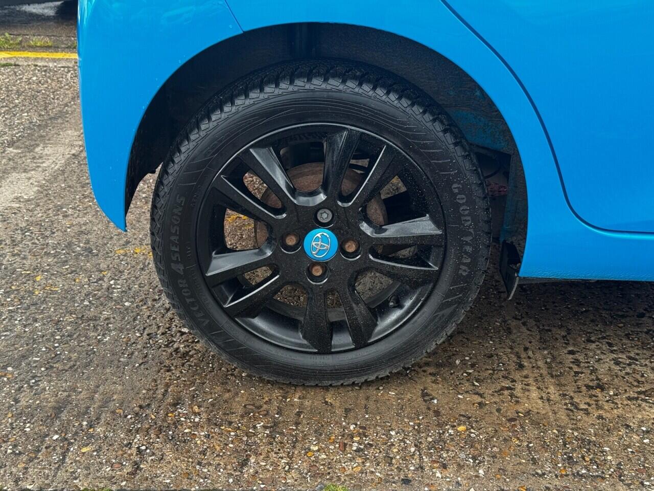 Toyota Aygo view 14