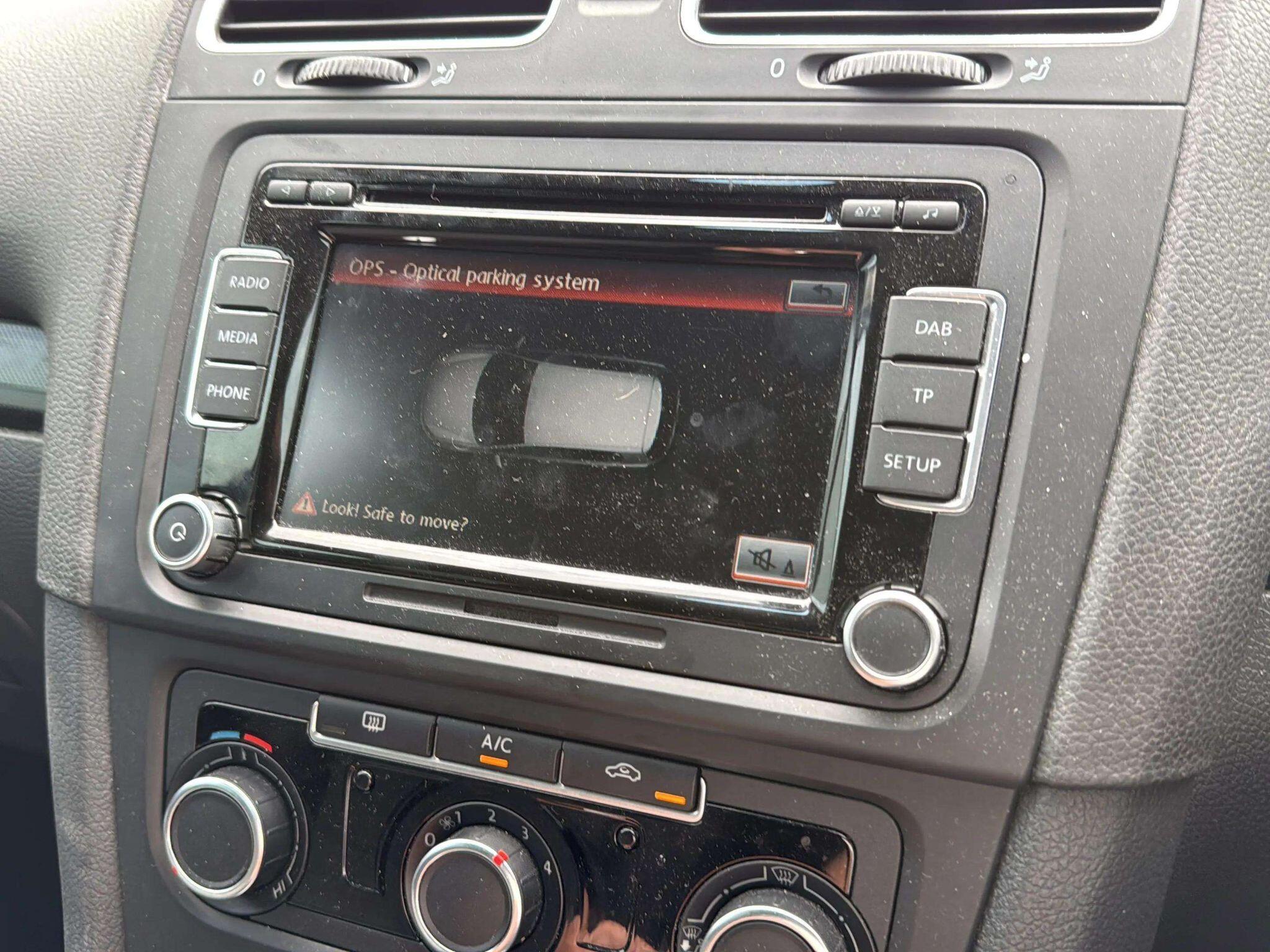 Volkswagen Golf view 12