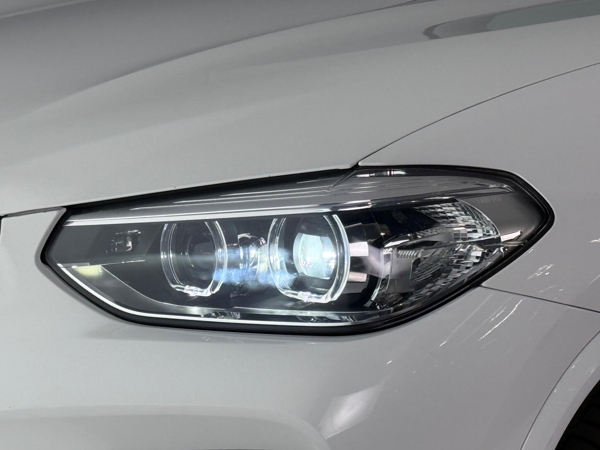 BMW X3 view 4