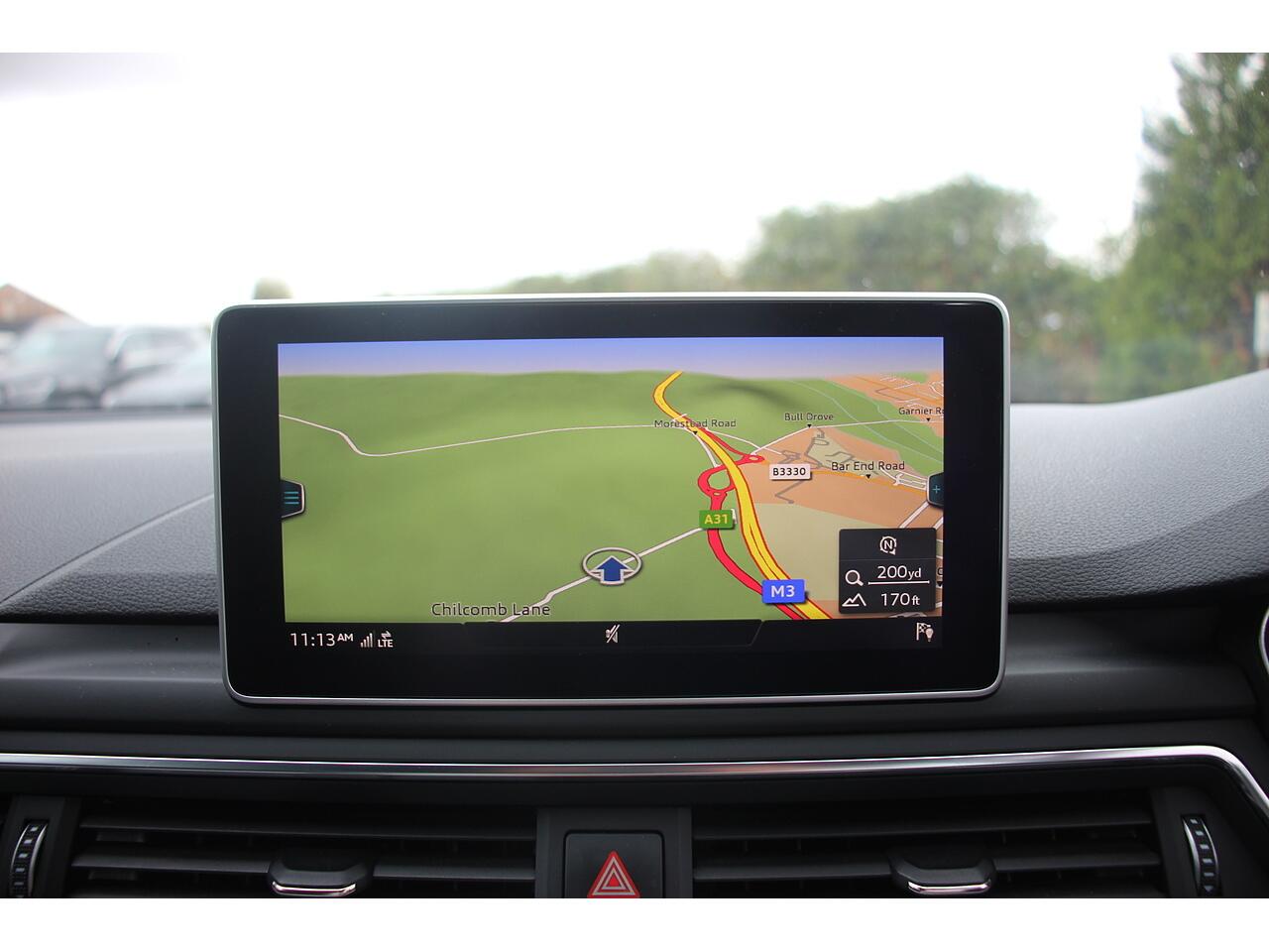 Audi A4 view 23