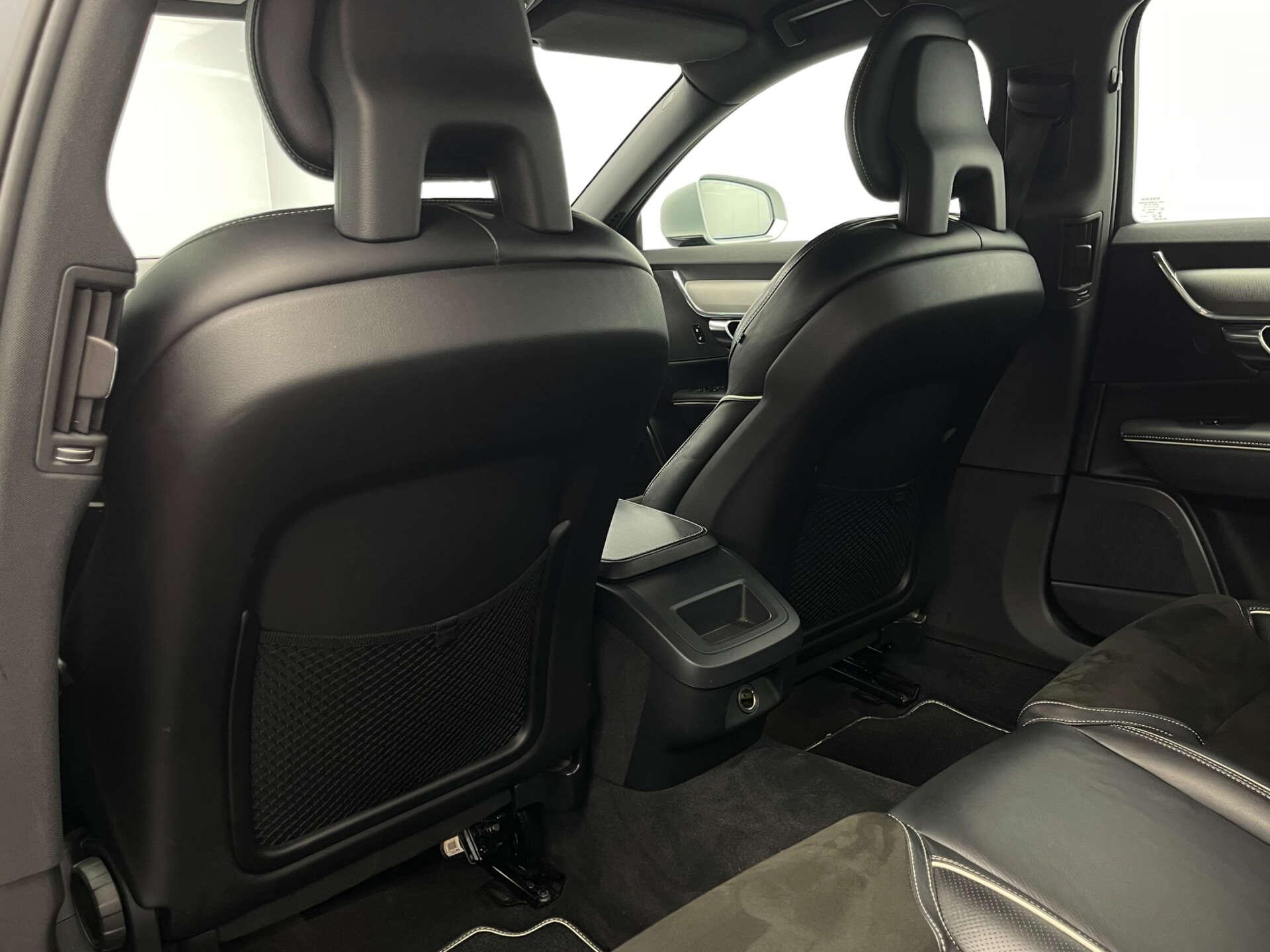 Volvo S90 view 34