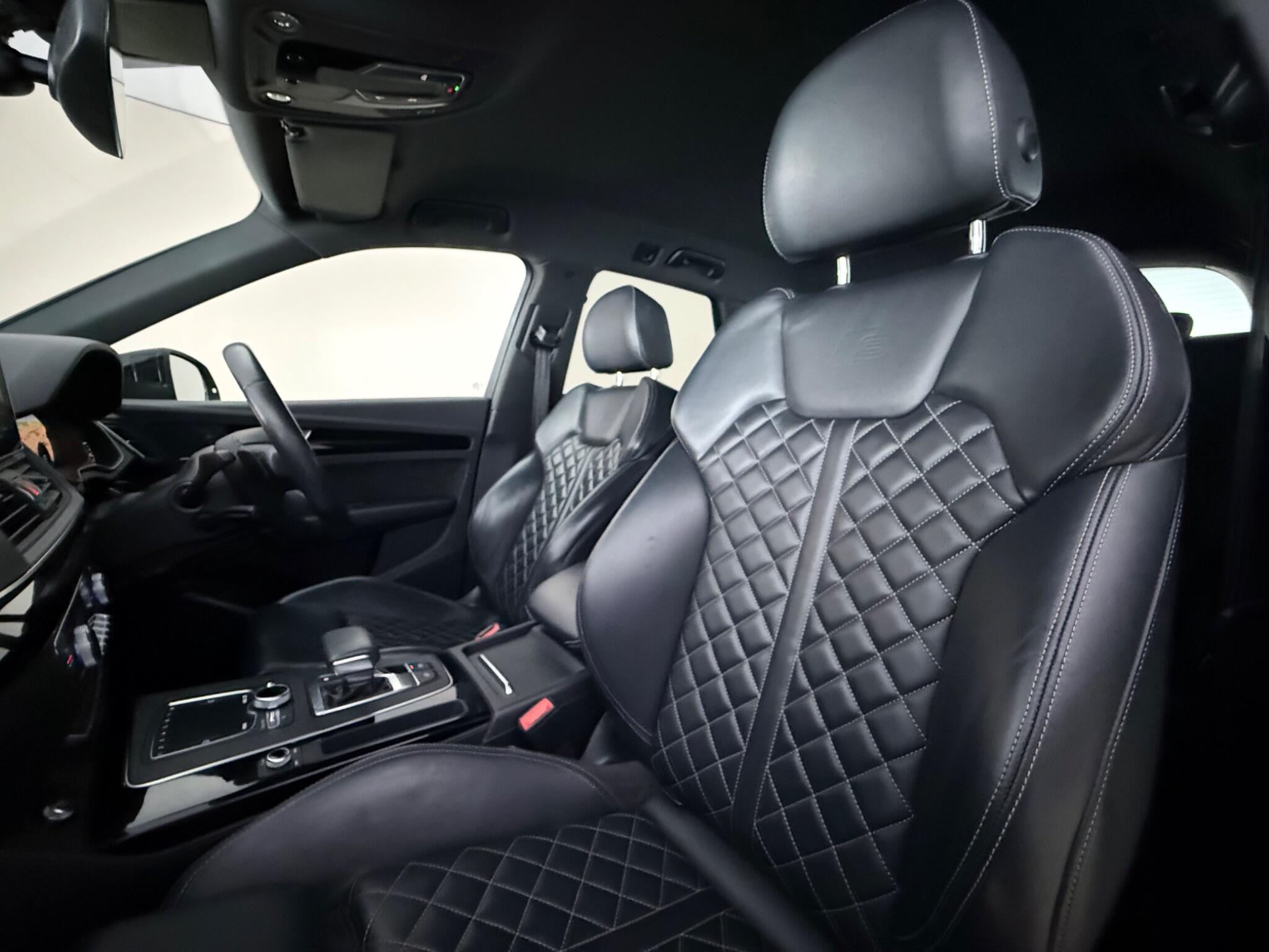 Audi Q5 view 30