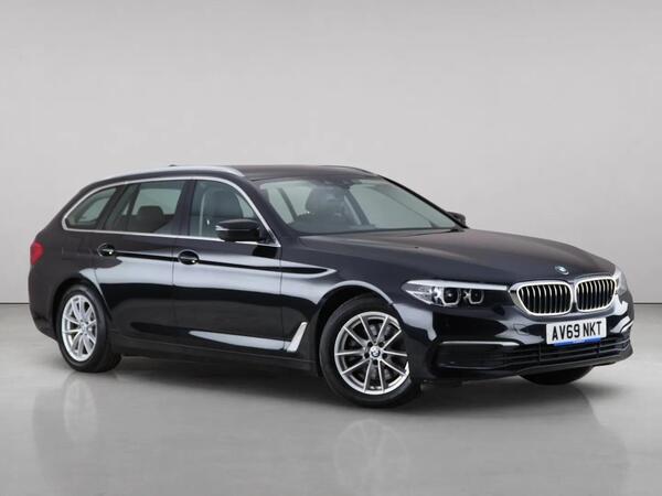 Black 2019 BMW 5 Series Estate Rear-wheel drive Automatic