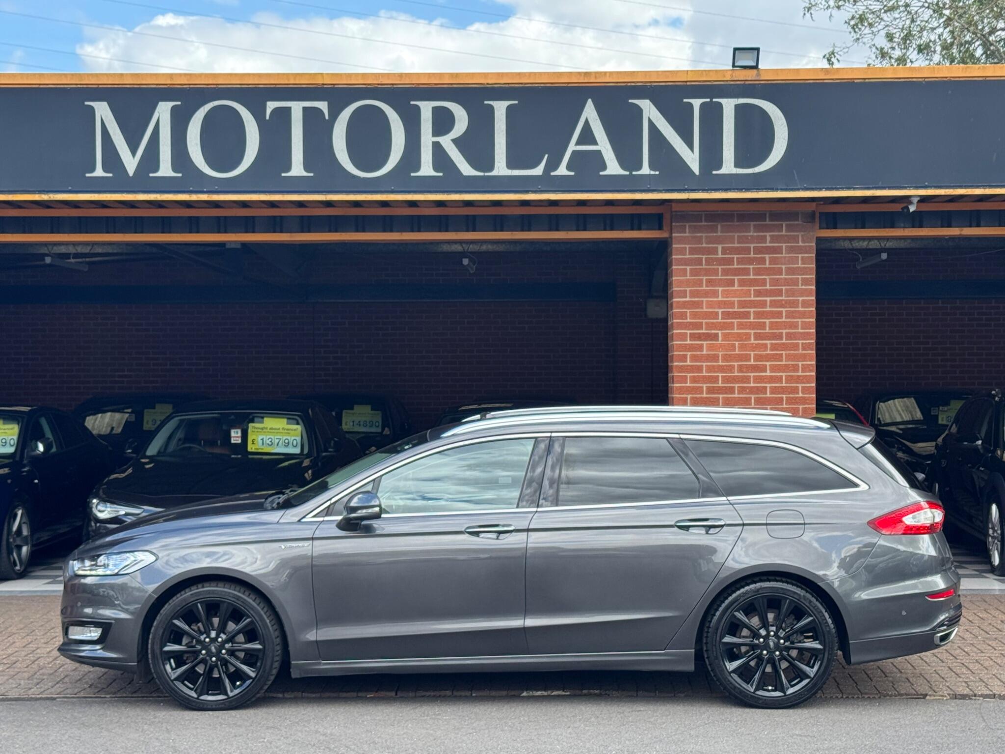 Ford Mondeo view 6